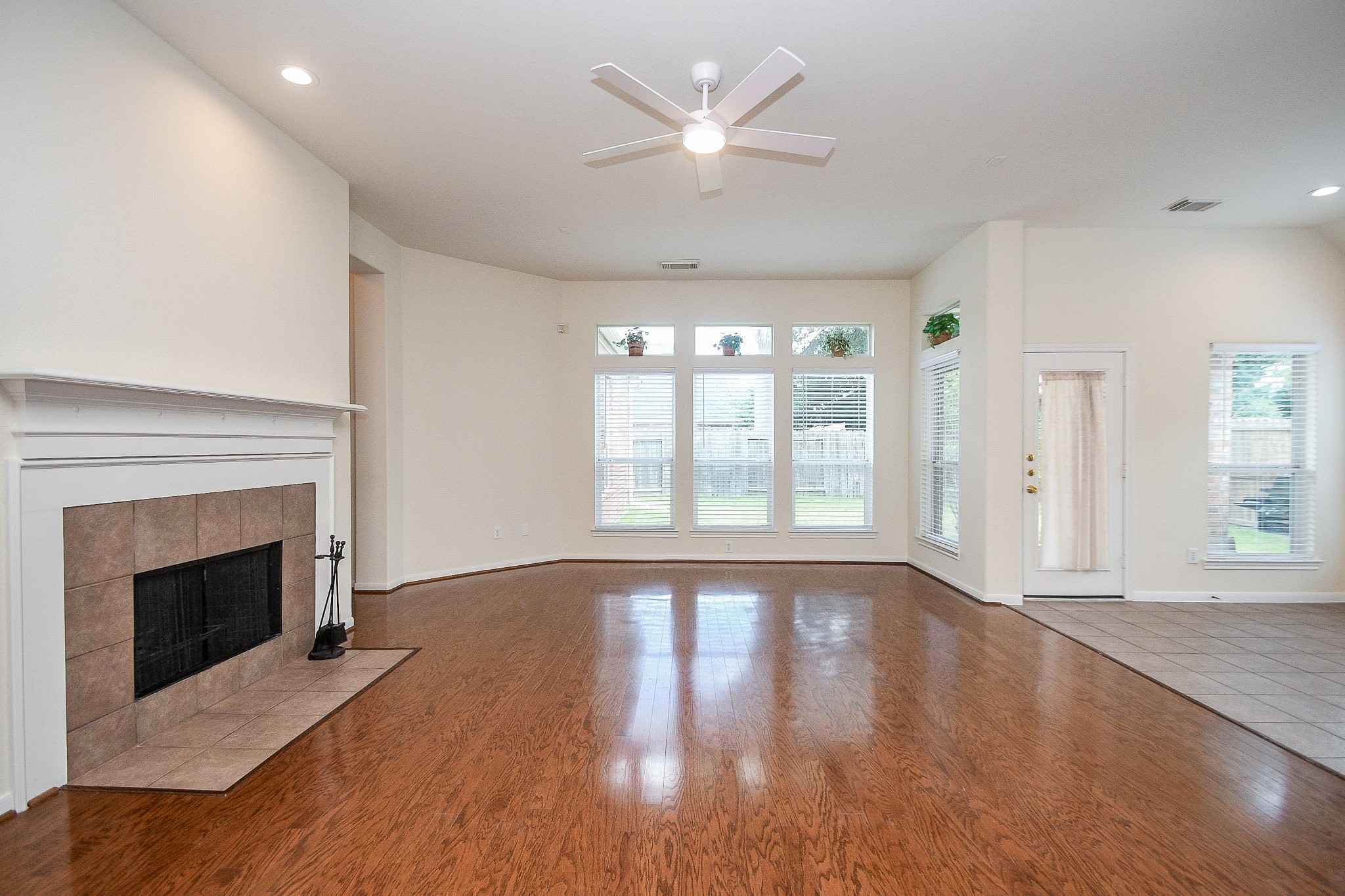 4703 Camden Brook Lane Property Photo 6