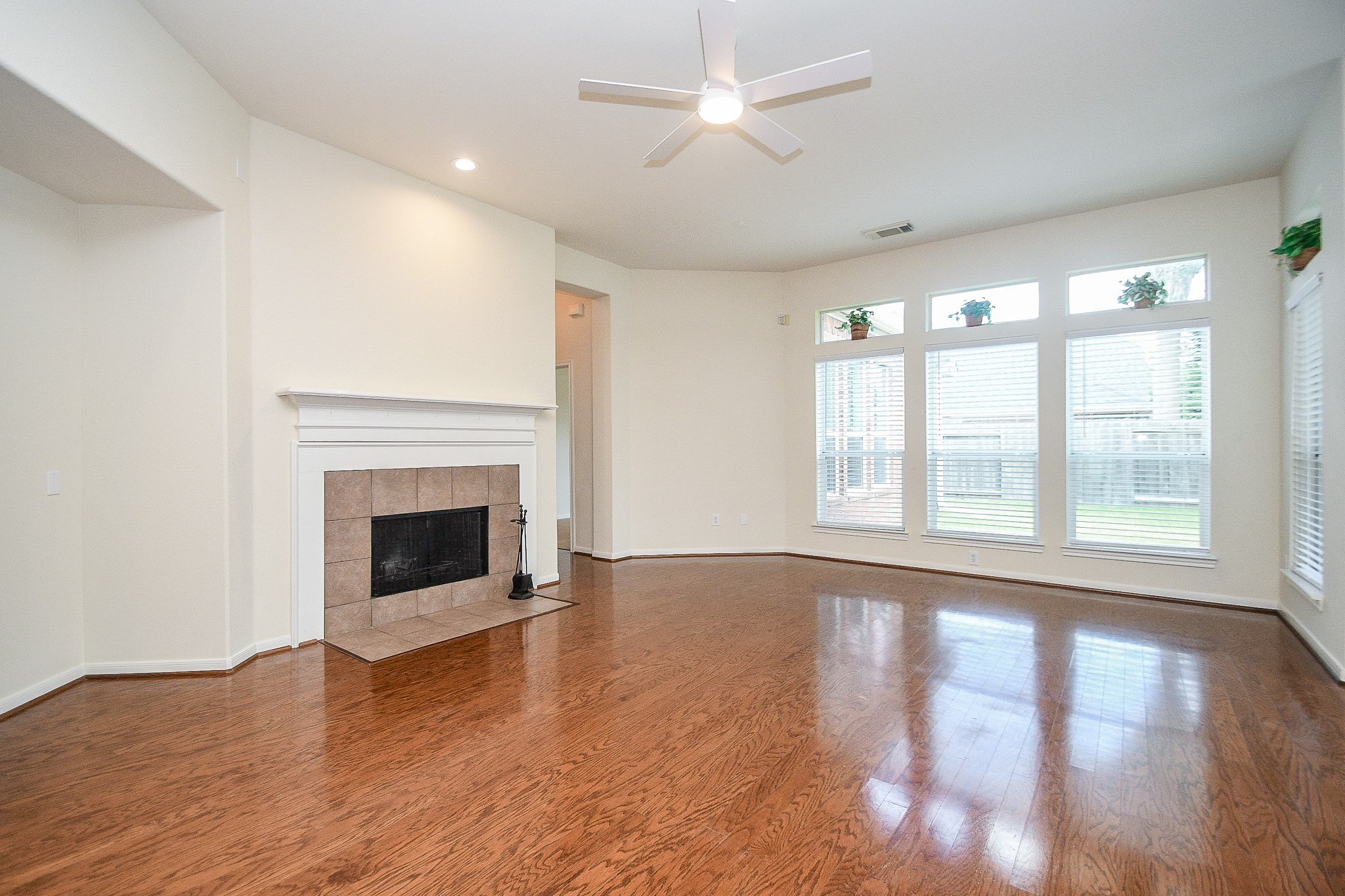 4703 Camden Brook Lane Property Photo 7