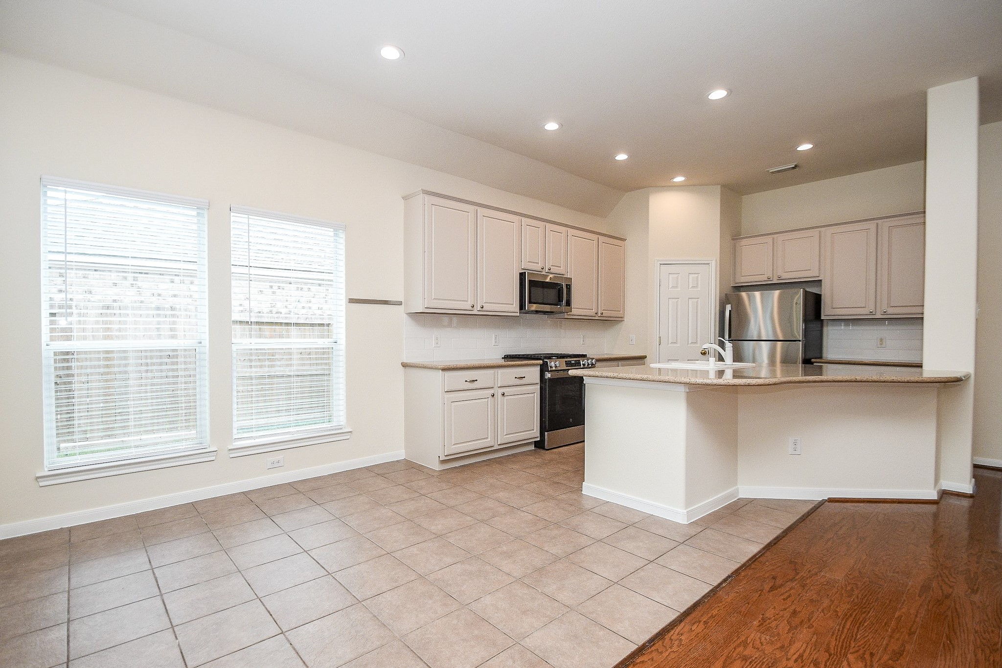4703 Camden Brook Lane Property Photo 12