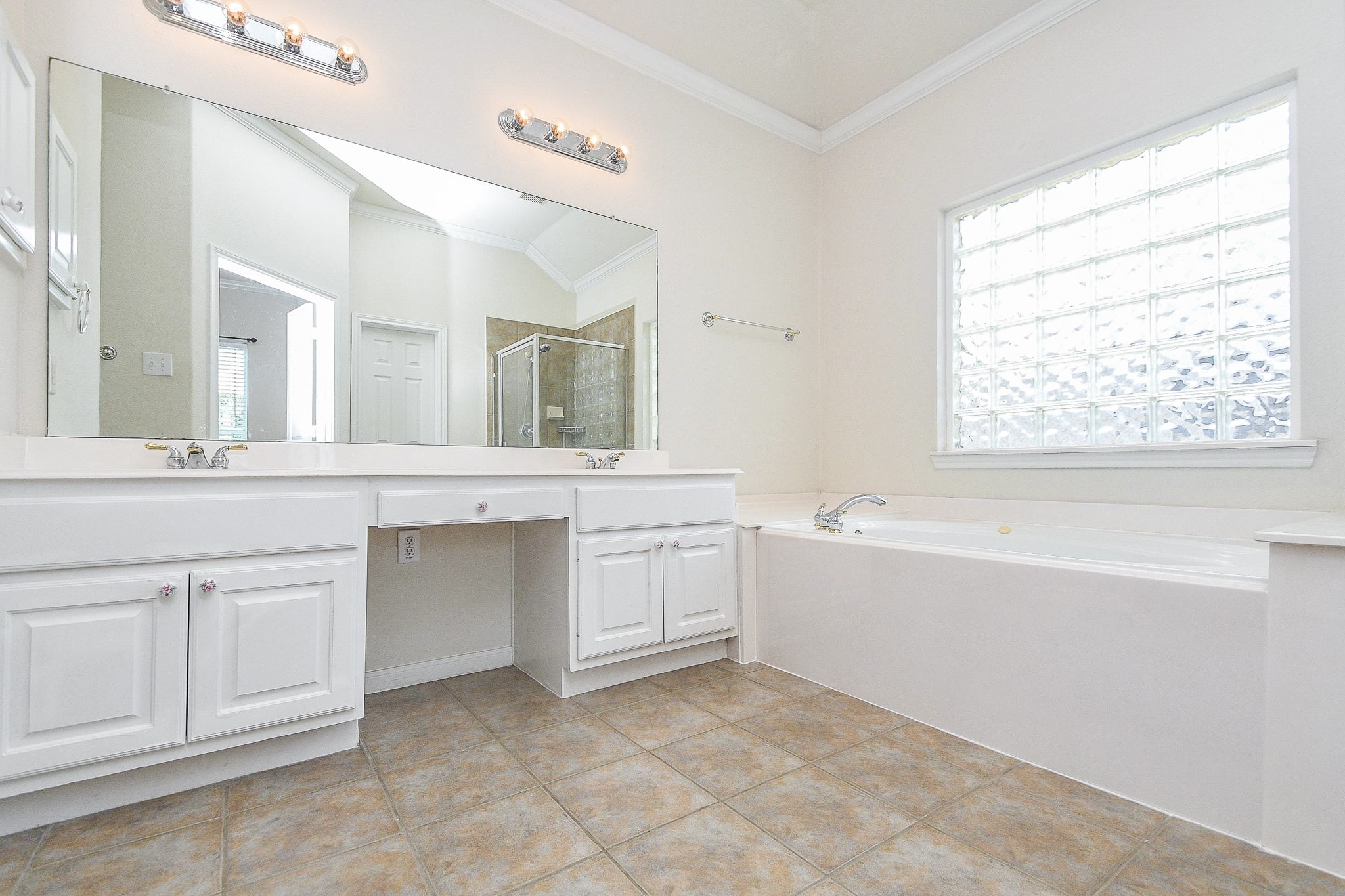 4703 Camden Brook Lane Property Photo 18