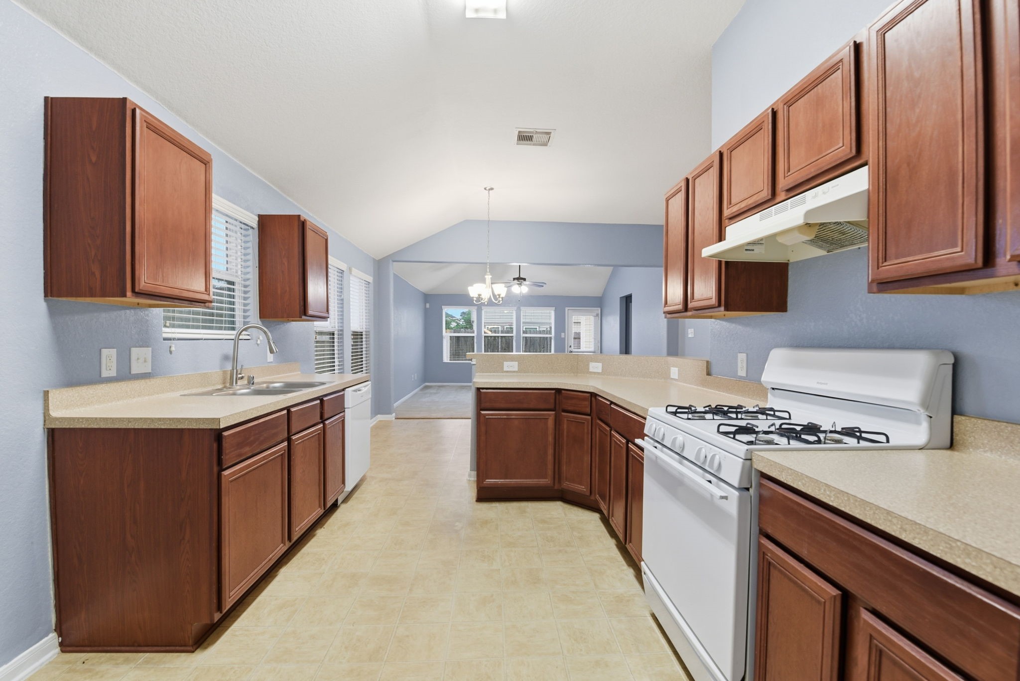 16763 N Blue Jay Lane N Property Photo 3
