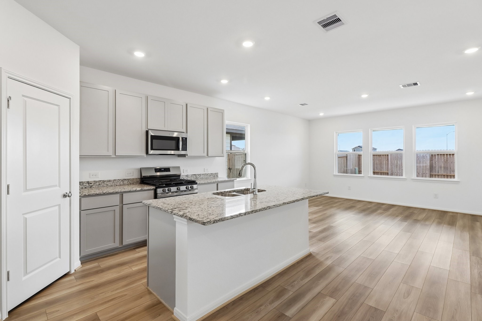 26723 Plain Glee Street Property Photo 10