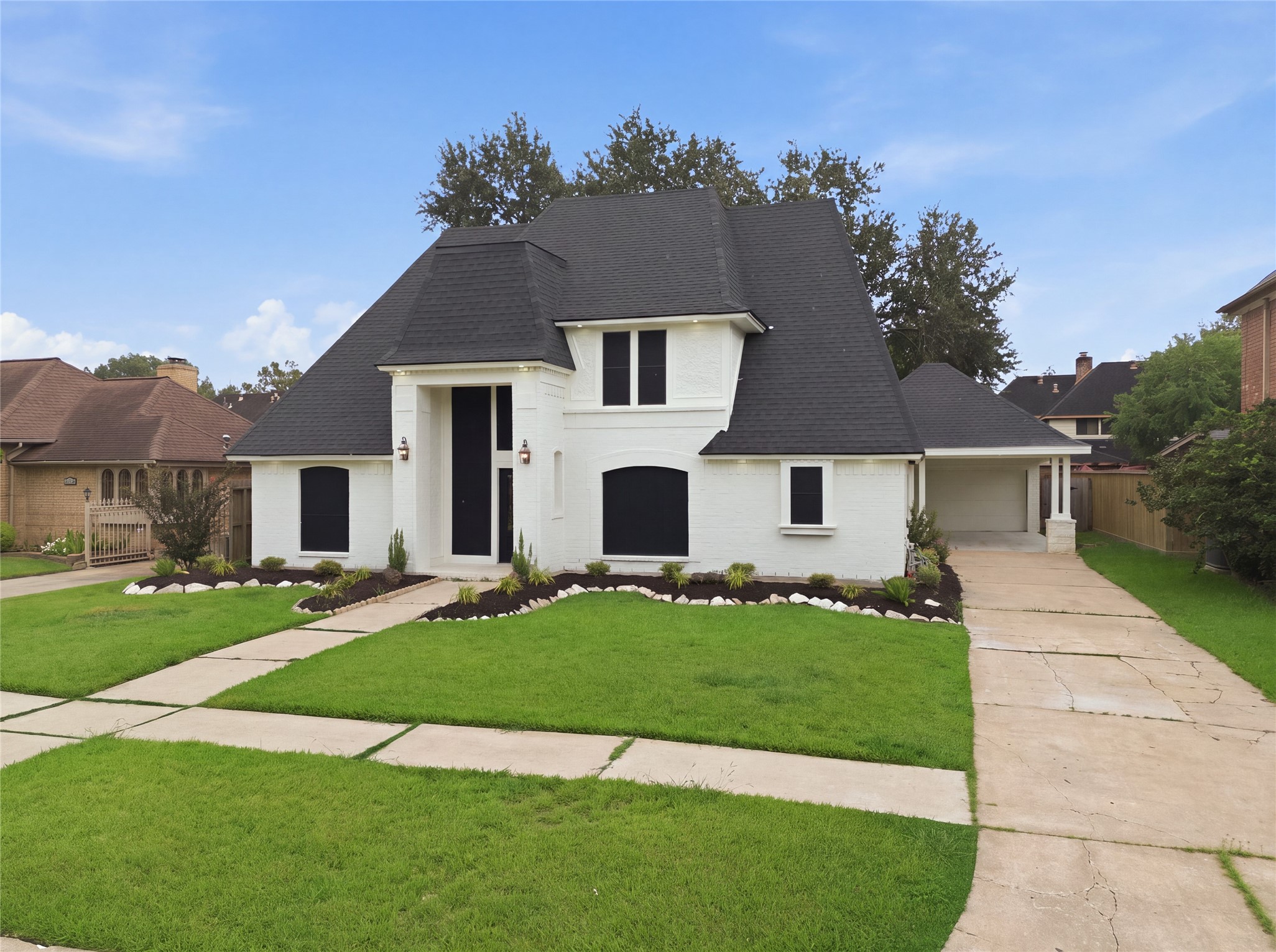 9918 Sagegreen Drive Property Photo 3