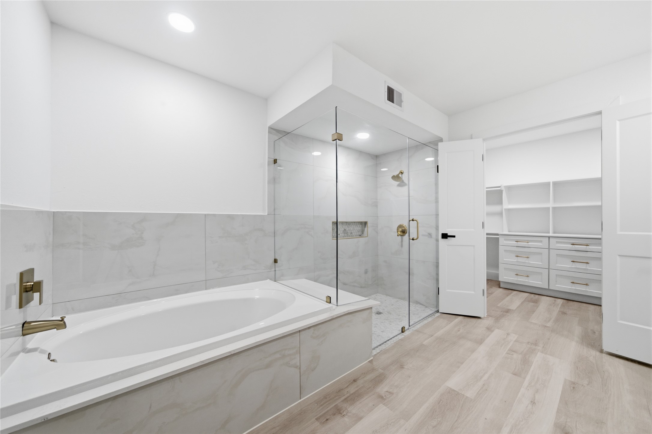 9918 Sagegreen Drive Property Photo 31