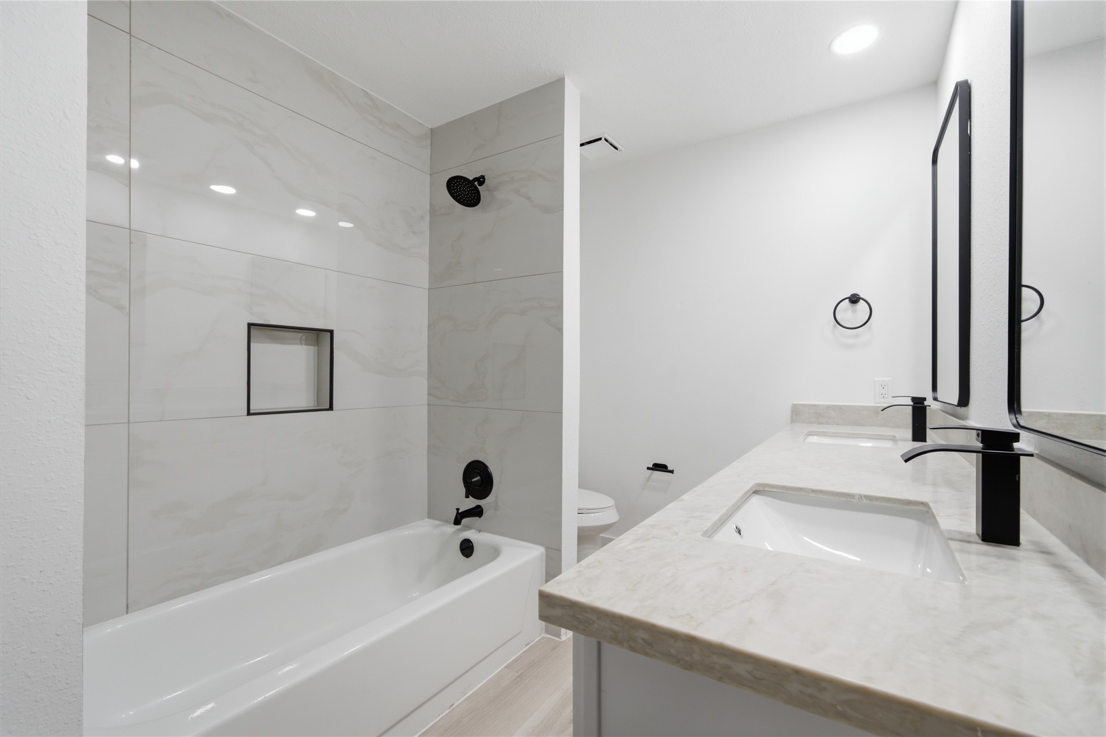 9918 Sagegreen Drive Property Photo 36