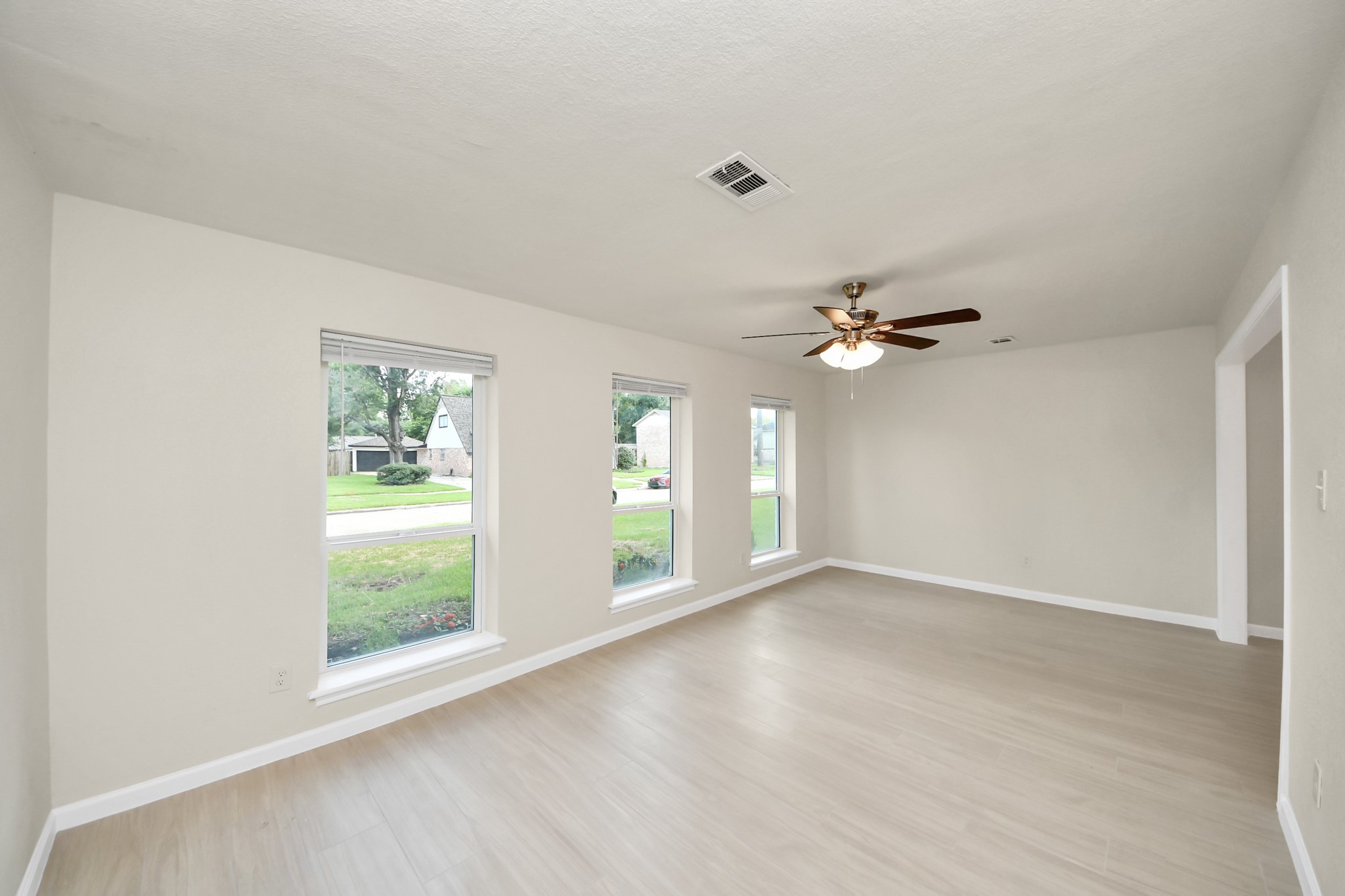 13710 Whitchurch Way Property Photo 9