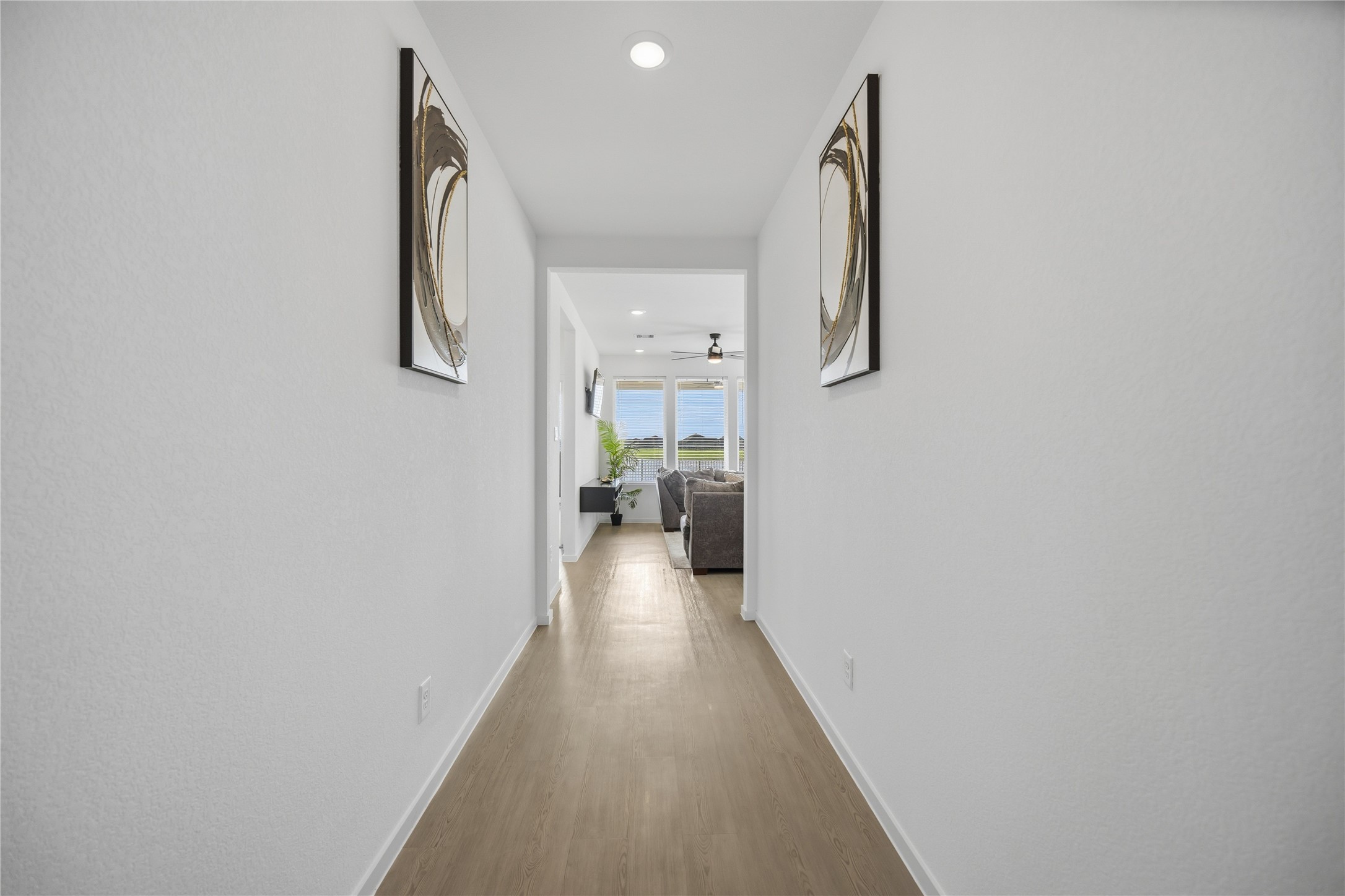 2517 Lago Costa Drive Property Photo 6