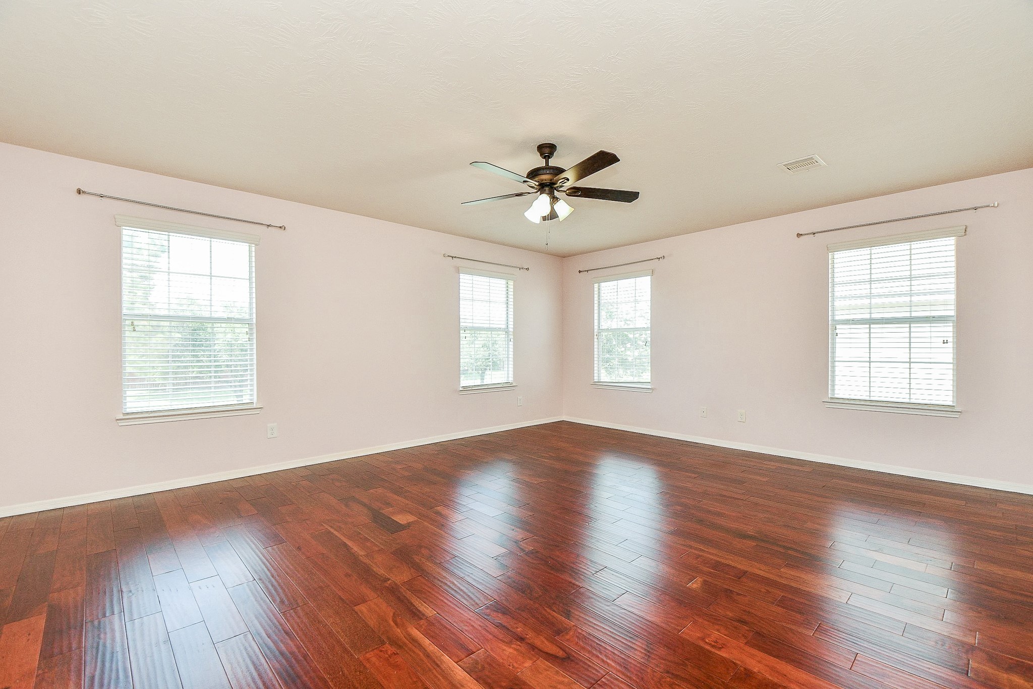 26011 Pebble Terrane Property Photo 23