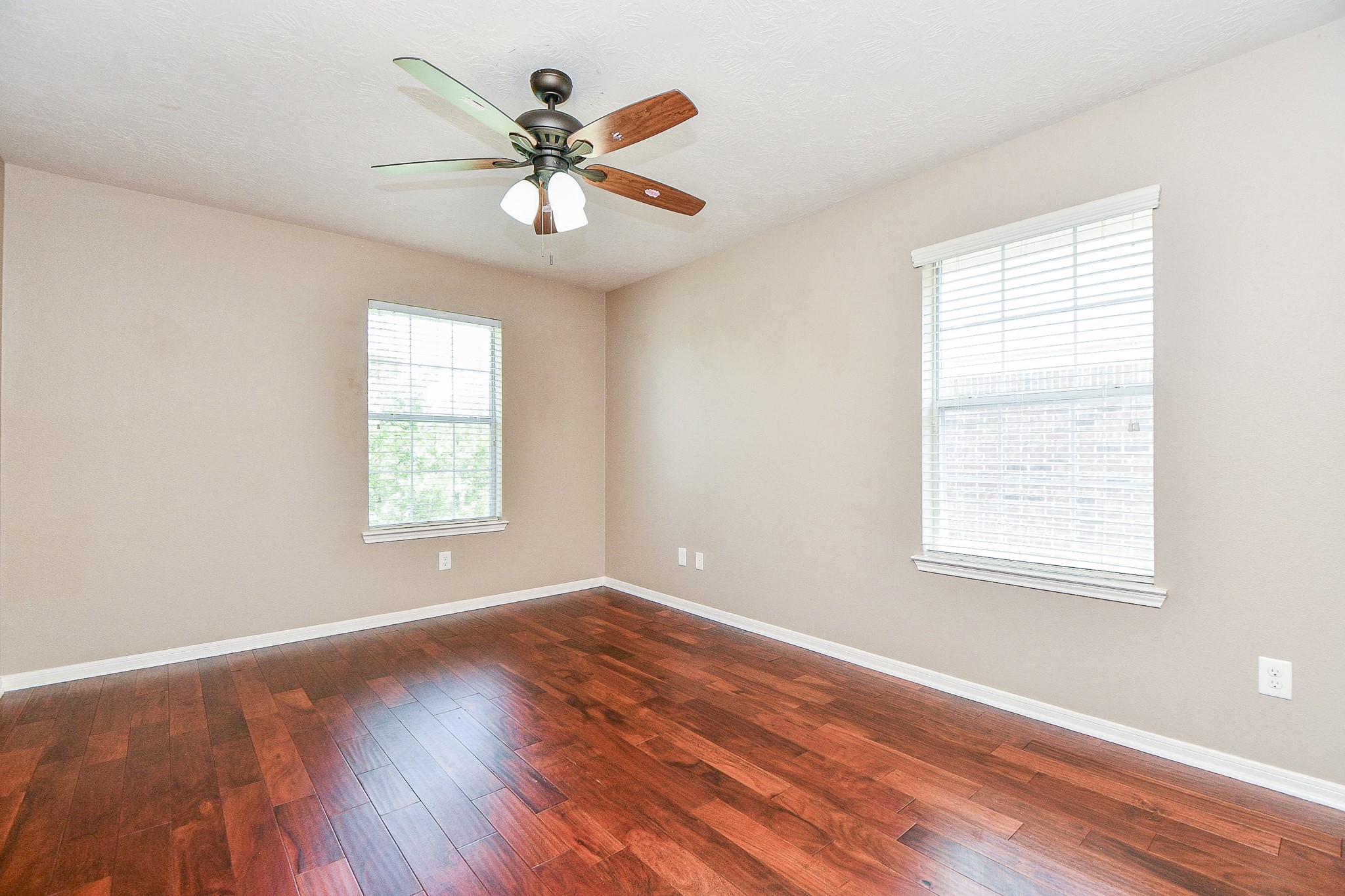 26011 Pebble Terrane Property Photo 24