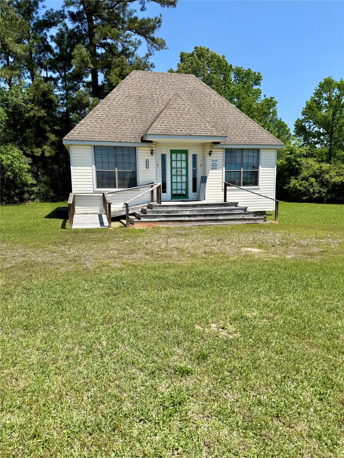 3576 Us Highway 190 W Property Photo 1