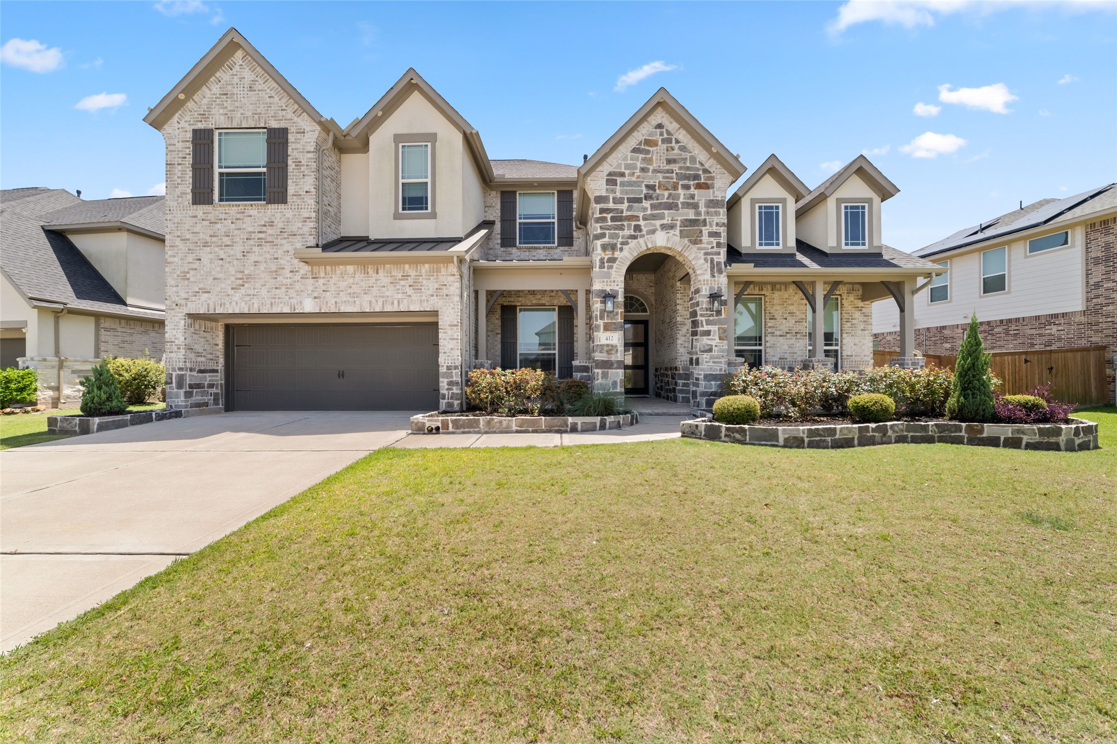 412 Stratus View Court Property Photo 4