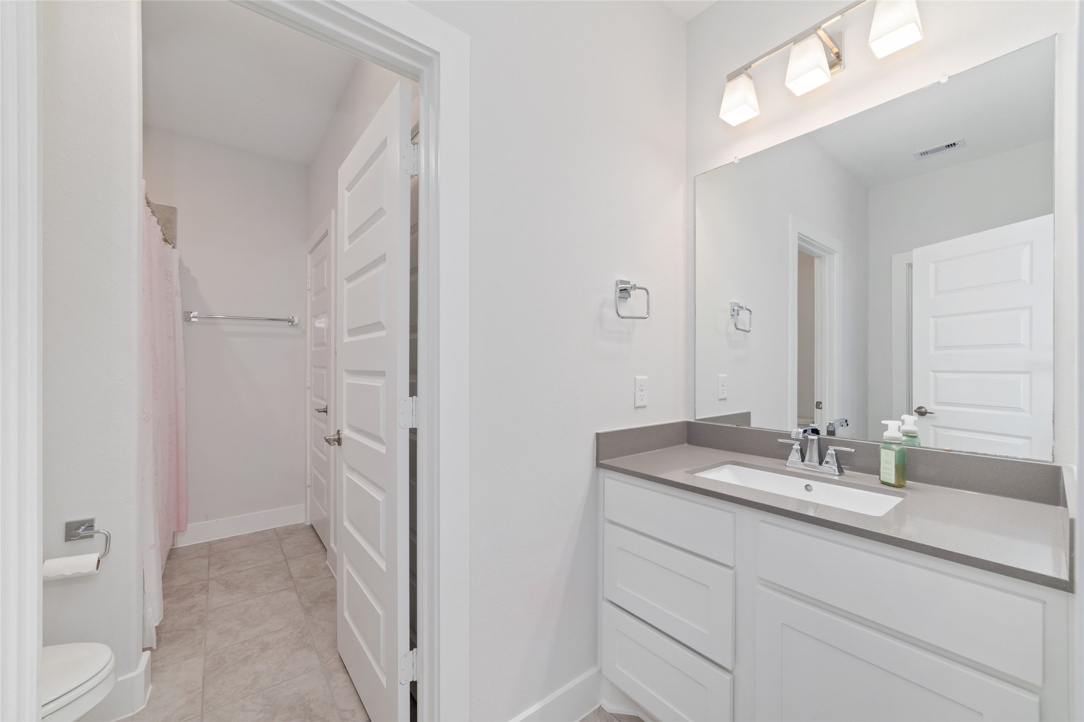 412 Stratus View Court Property Photo 37