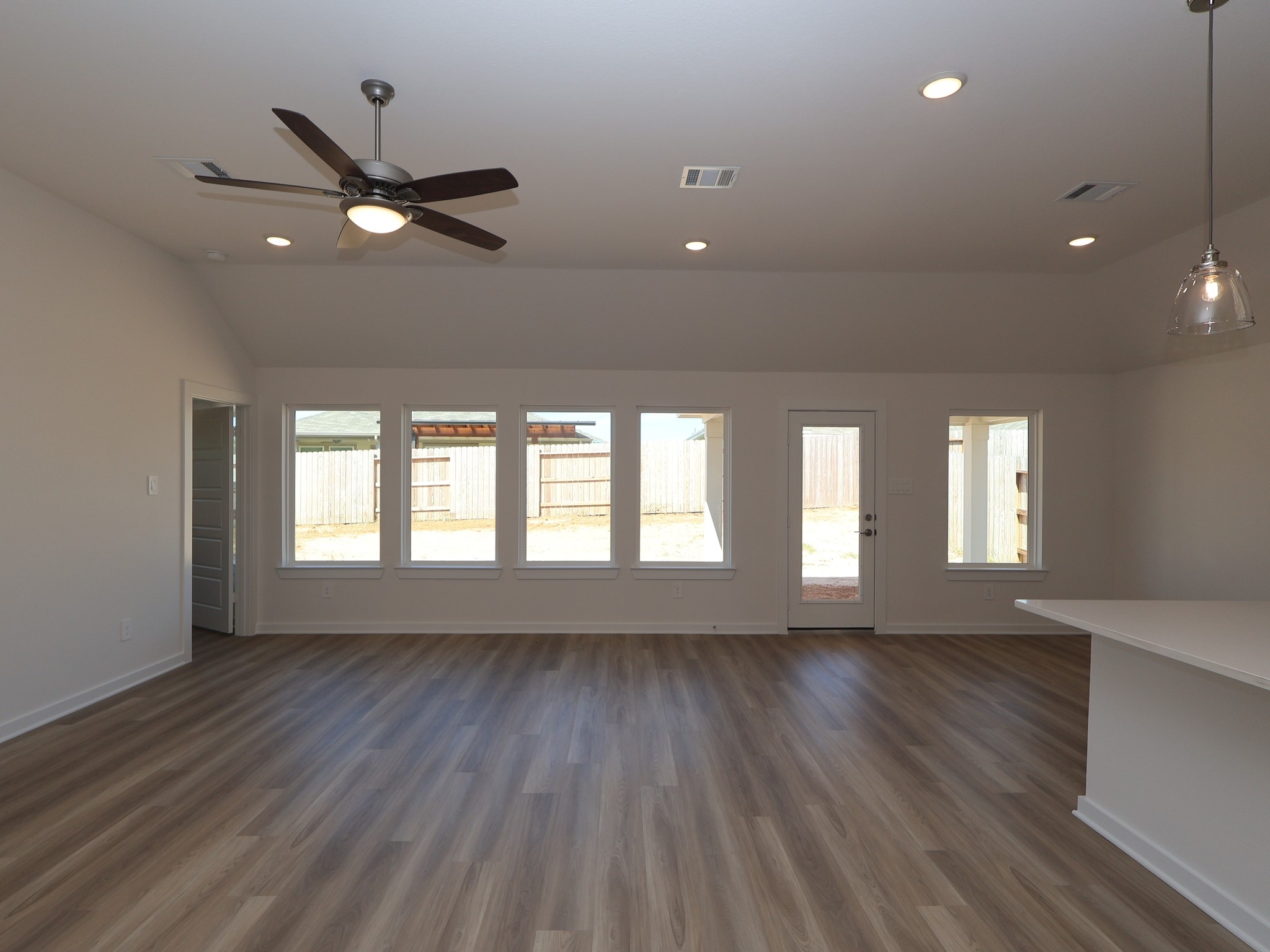 16972 Jim Sharp Drive Property Photo 4