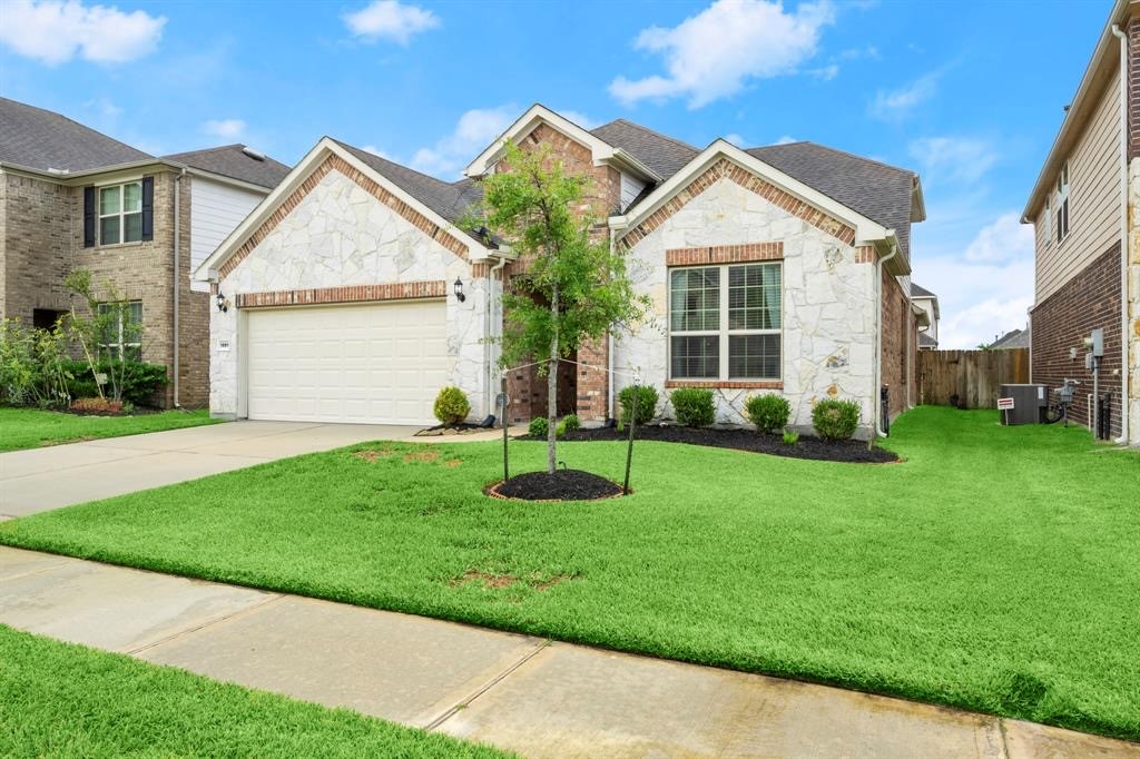 19911 Mulberry Pine Lane