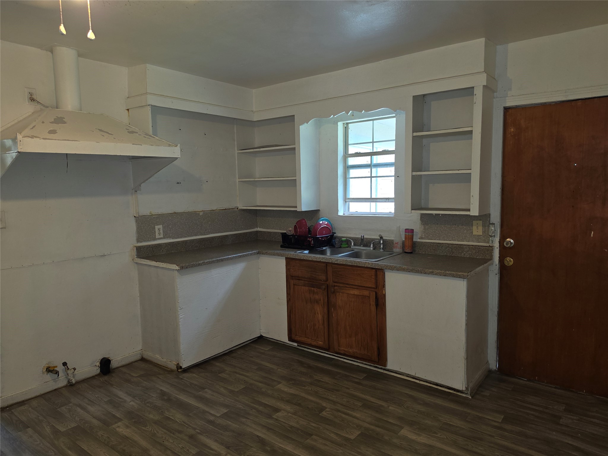 505 Teague Street Property Photo 4