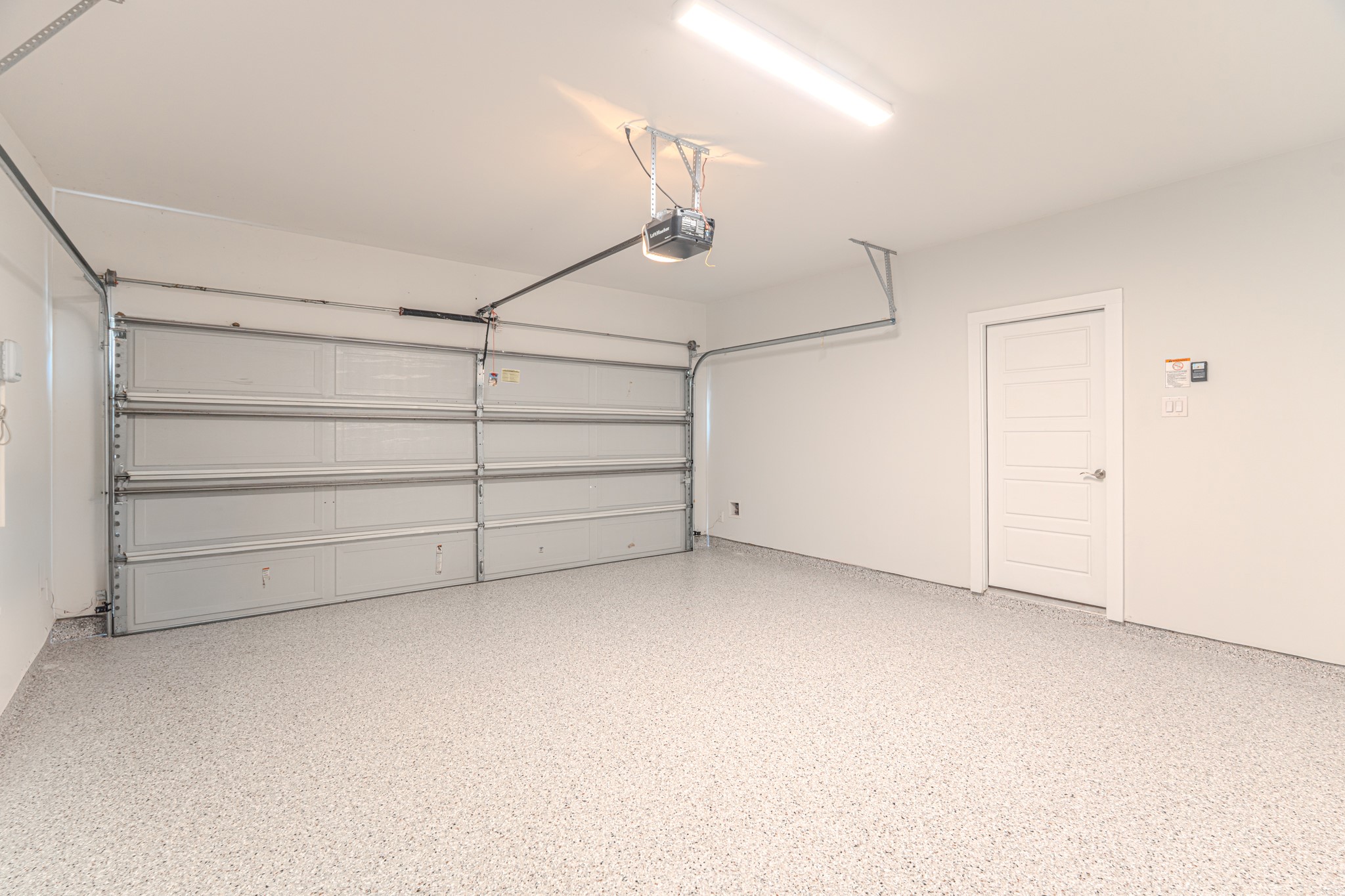 10539 Preserve Way Property Photo 3