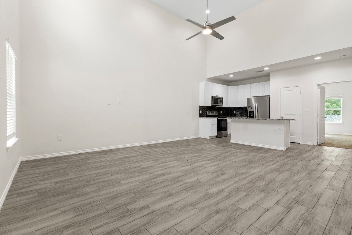 14986 Bonham Lane Property Photo 5