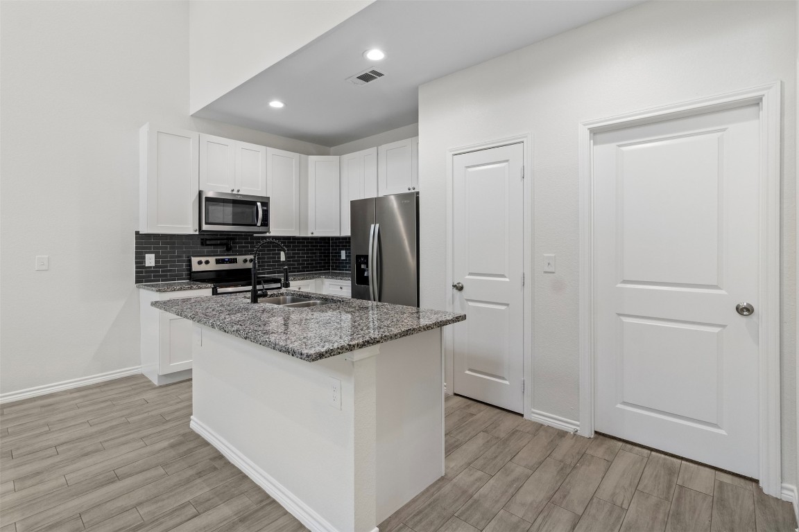 14986 Bonham Lane Property Photo 9