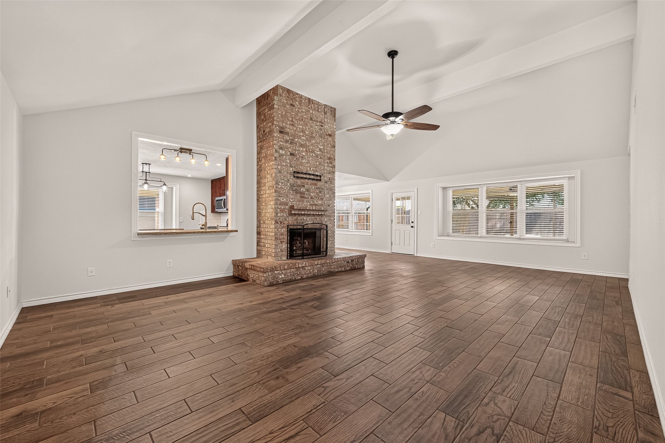 6126 Conlan Bay Drive Property Photo 4