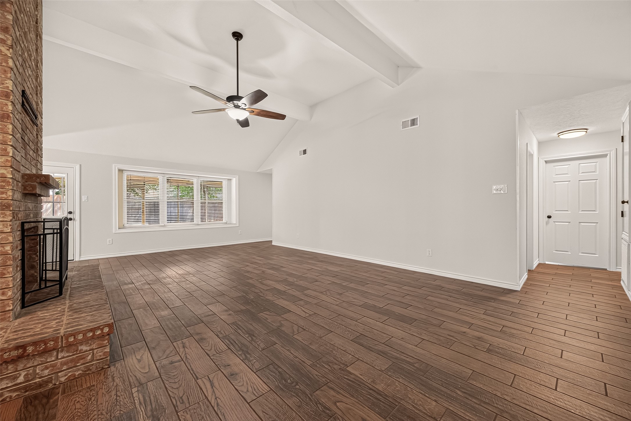 6126 Conlan Bay Drive Property Photo 6
