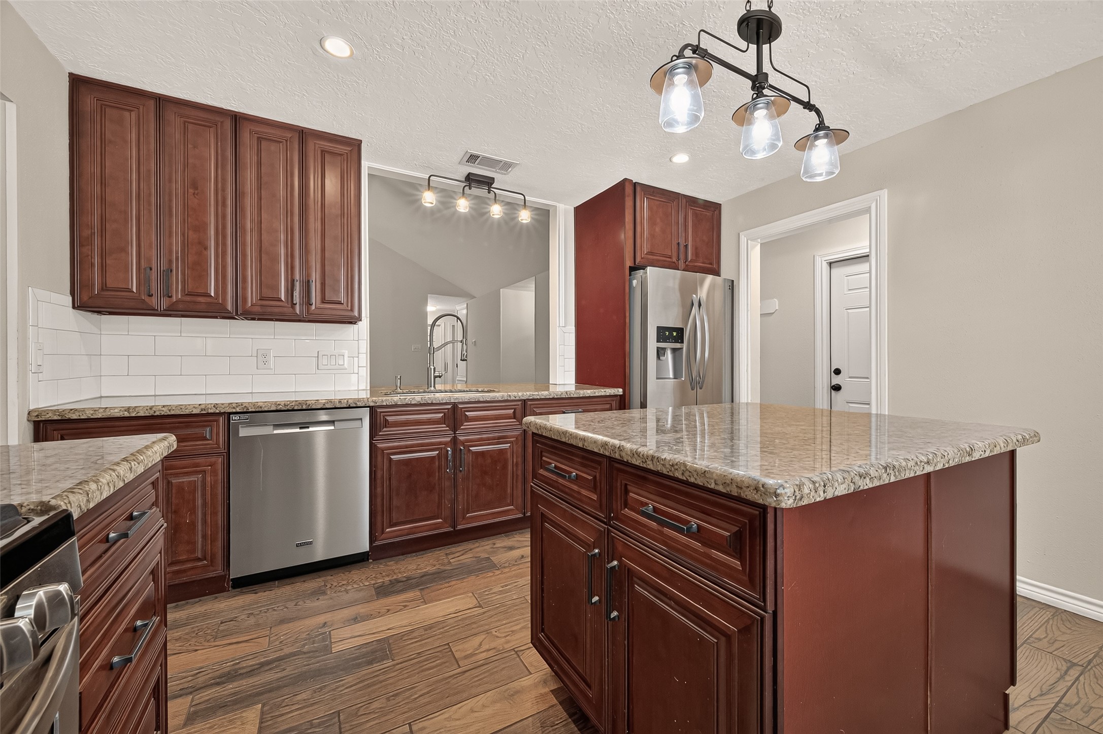 6126 Conlan Bay Drive Property Photo 16