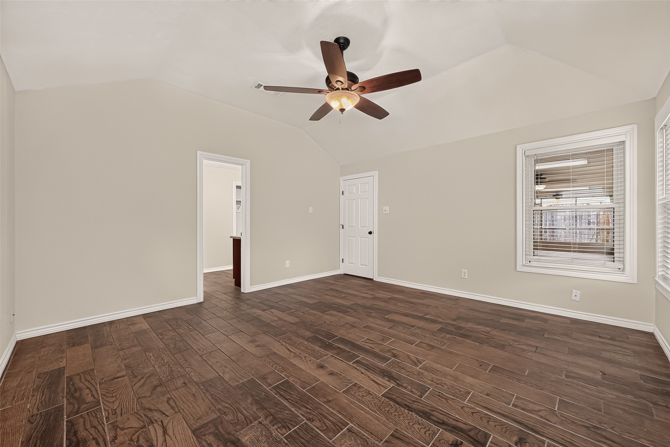 6126 Conlan Bay Drive Property Photo 20