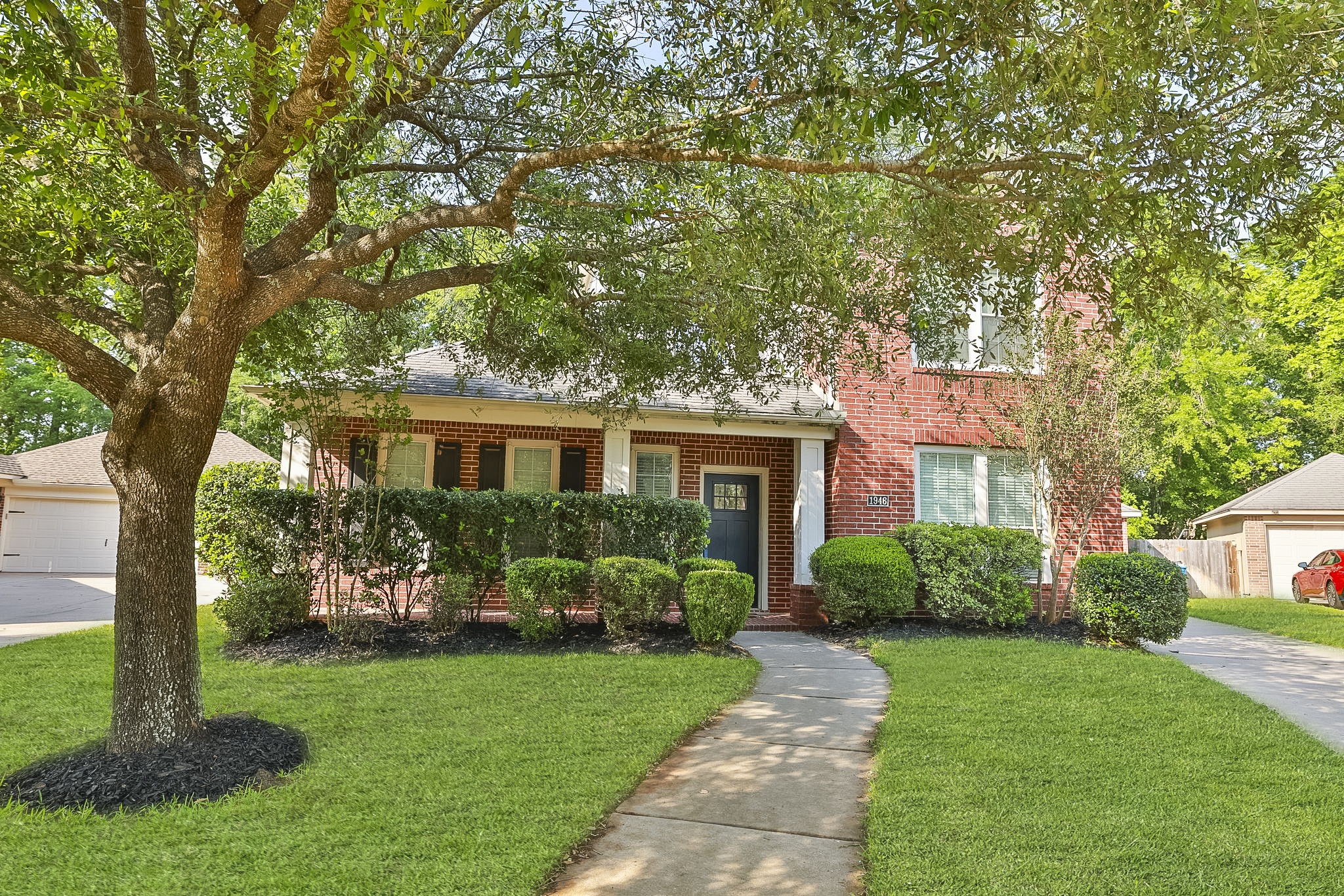 1946 Katlyn Lane