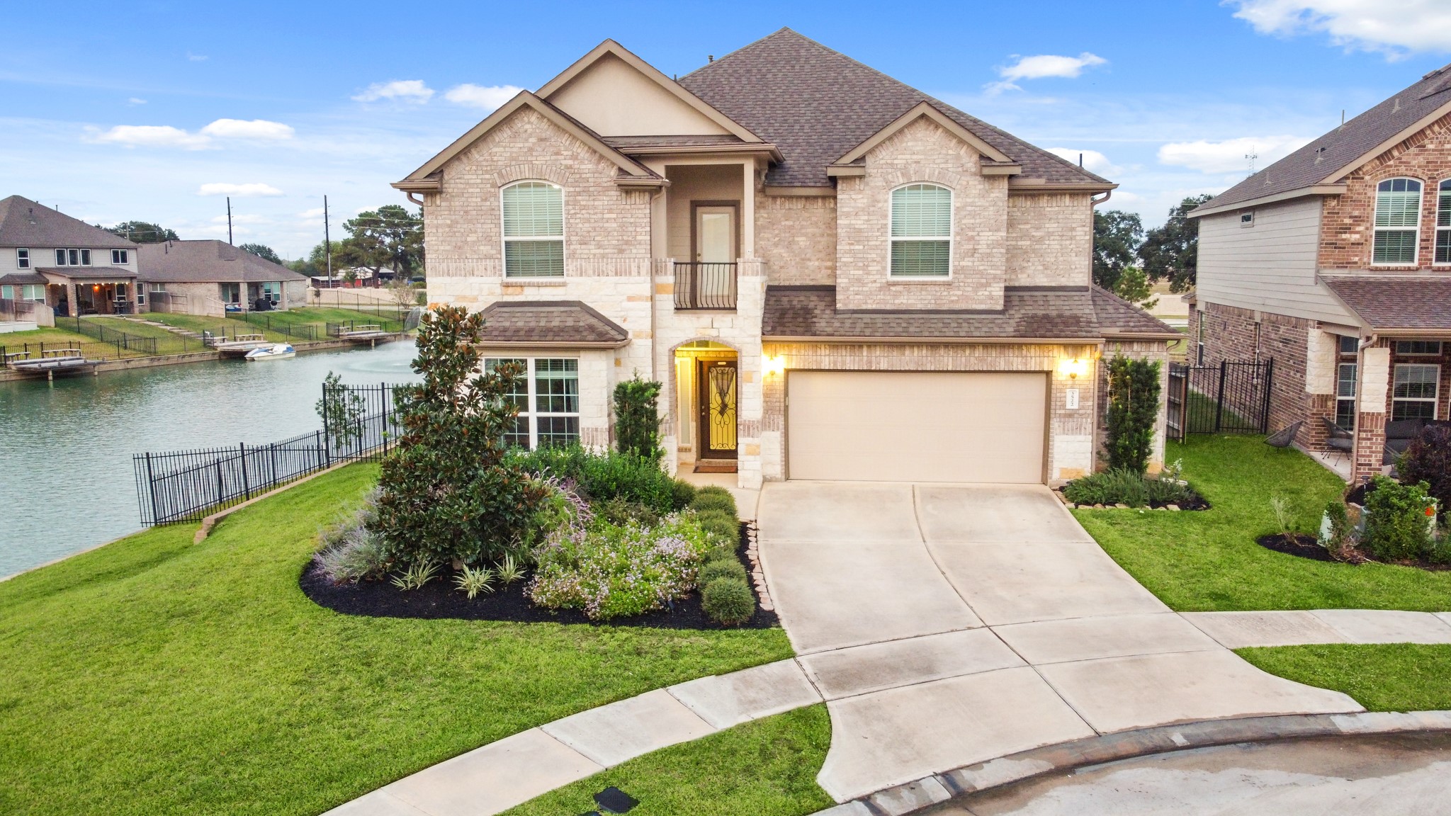 3522 Lake Lugano Circle Property Photo 1