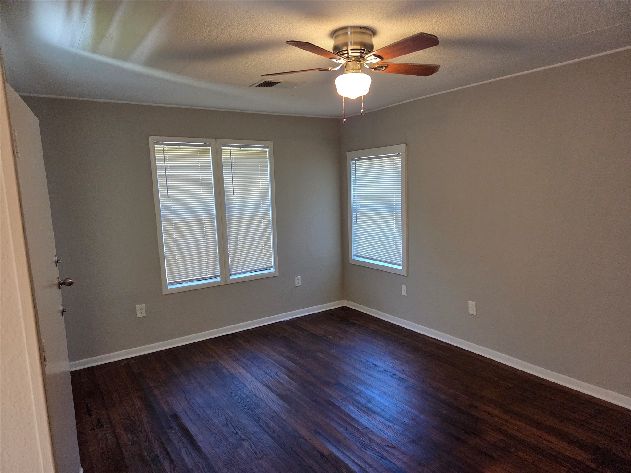 505 Peggy Street Property Photo 6