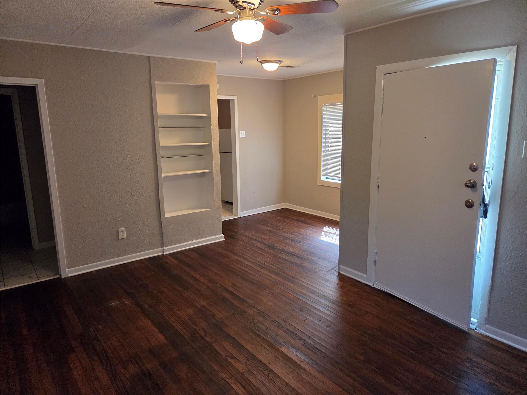 505 Peggy Street Property Photo 8