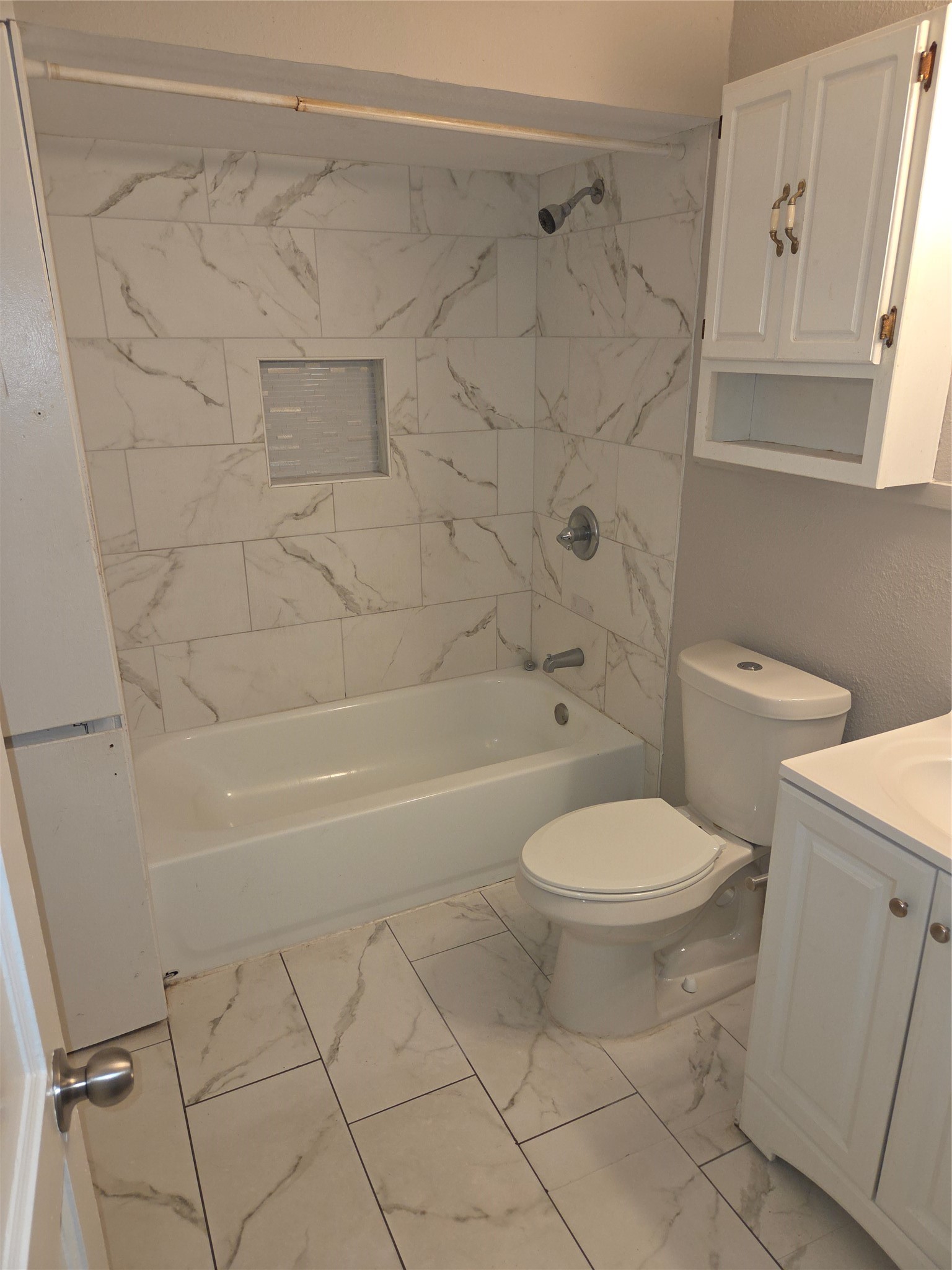 505 Peggy Street Property Photo 9