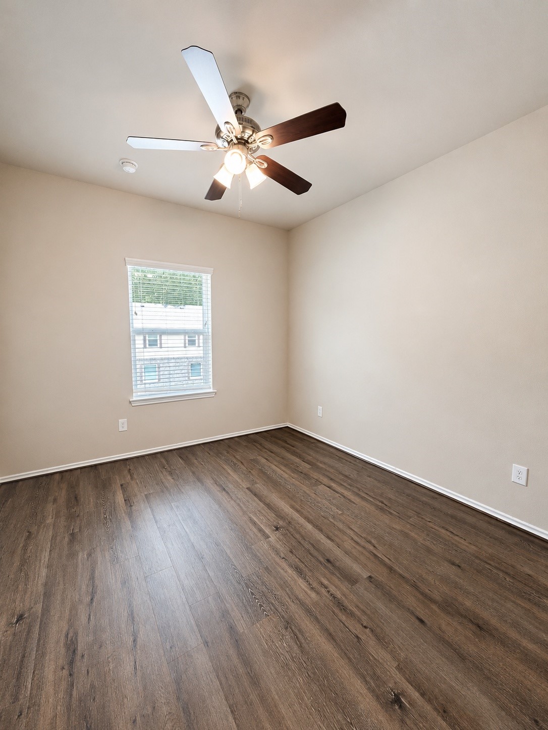 615 Hayman Street Property Photo 32