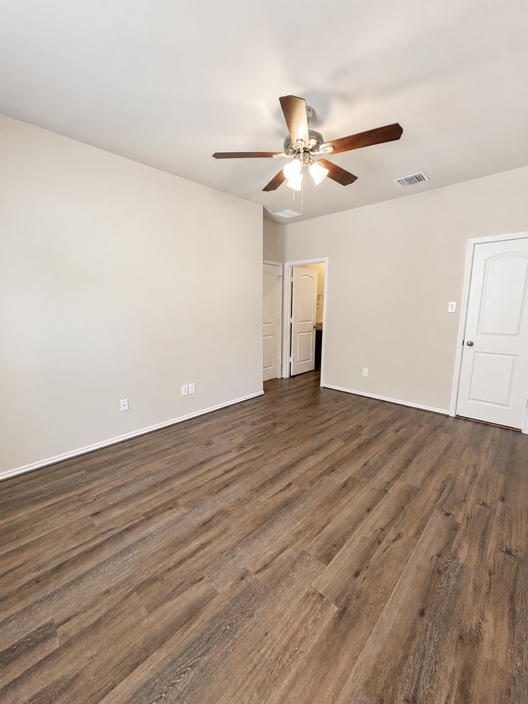 615 Hayman Street Property Photo 33