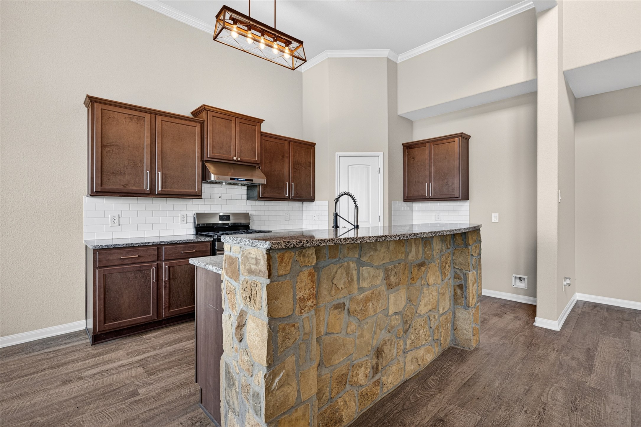 7703 Lehman Road Property Photo 11