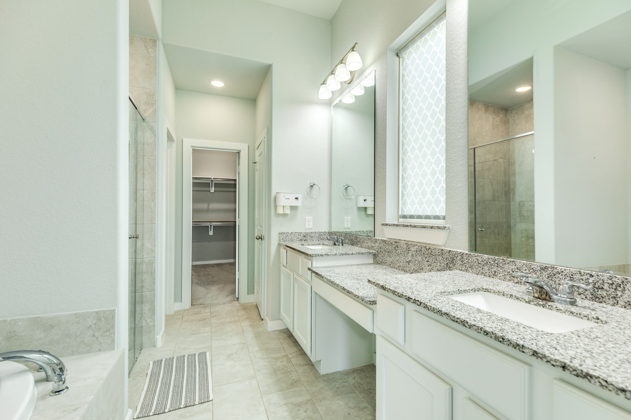 4015 Shackleton Court Property Photo 20