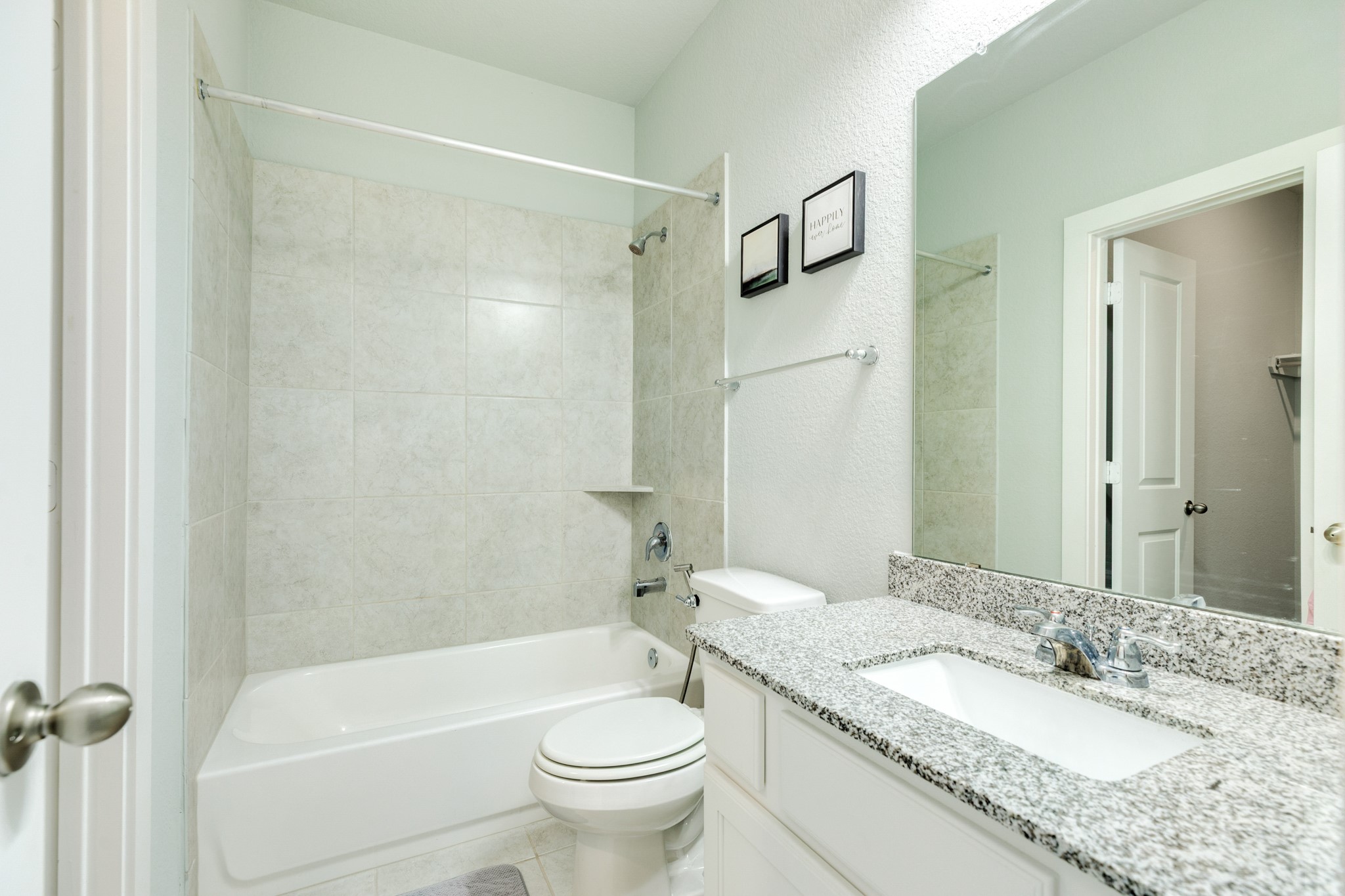 4015 Shackleton Court Property Photo 24