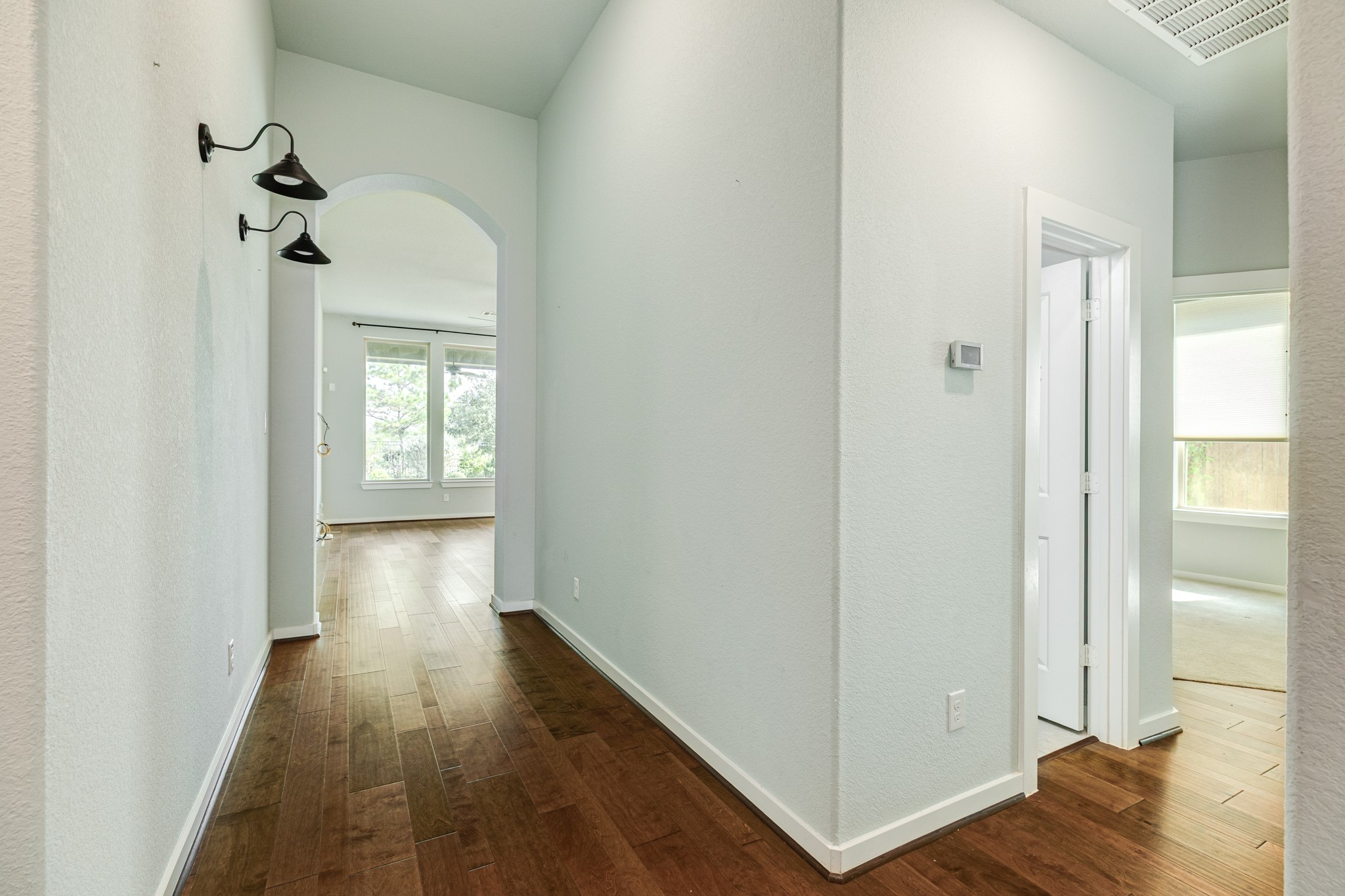 4015 Shackleton Court Property Photo 28