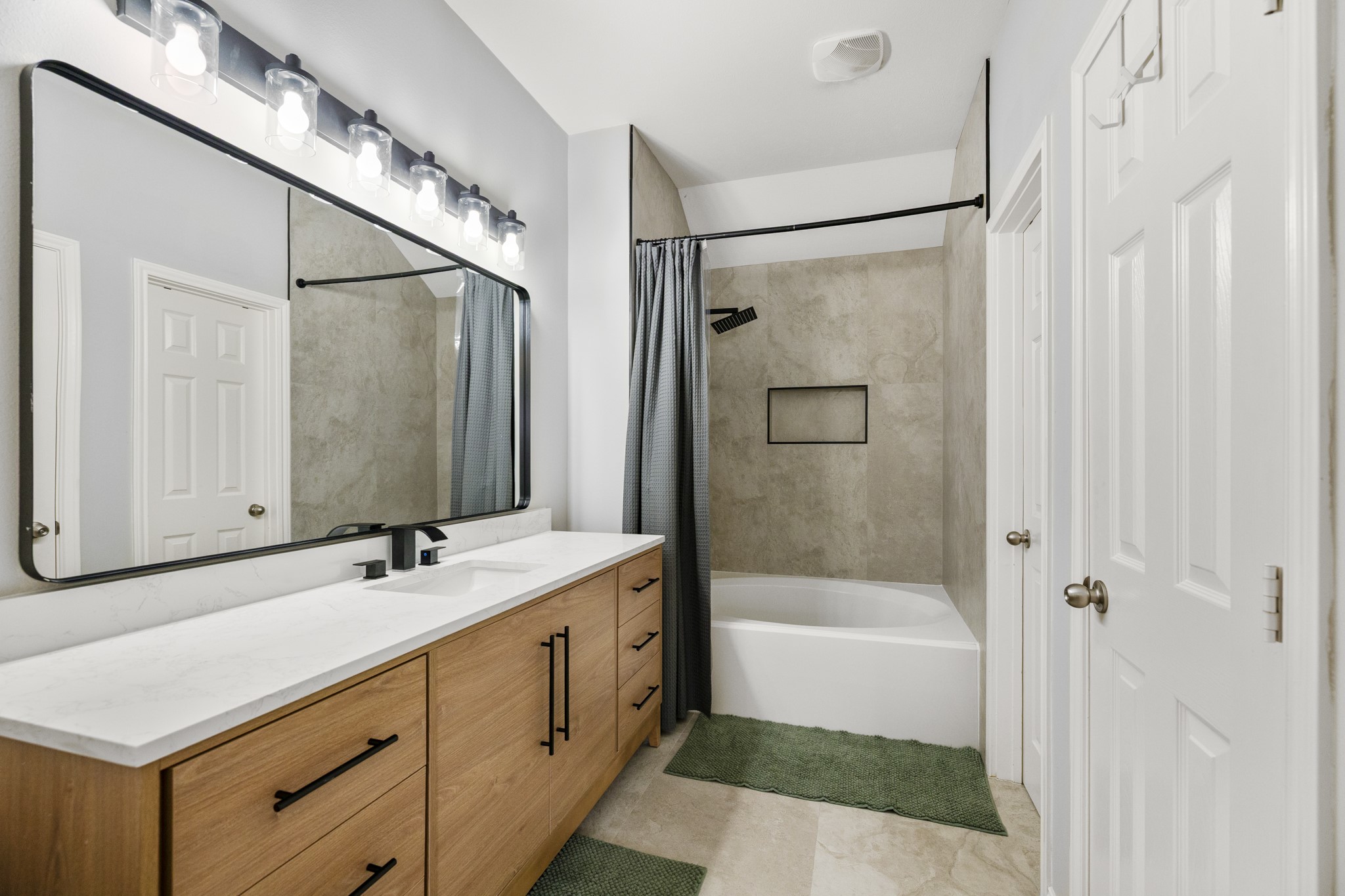 1616 W 25th Street Property Photo 19