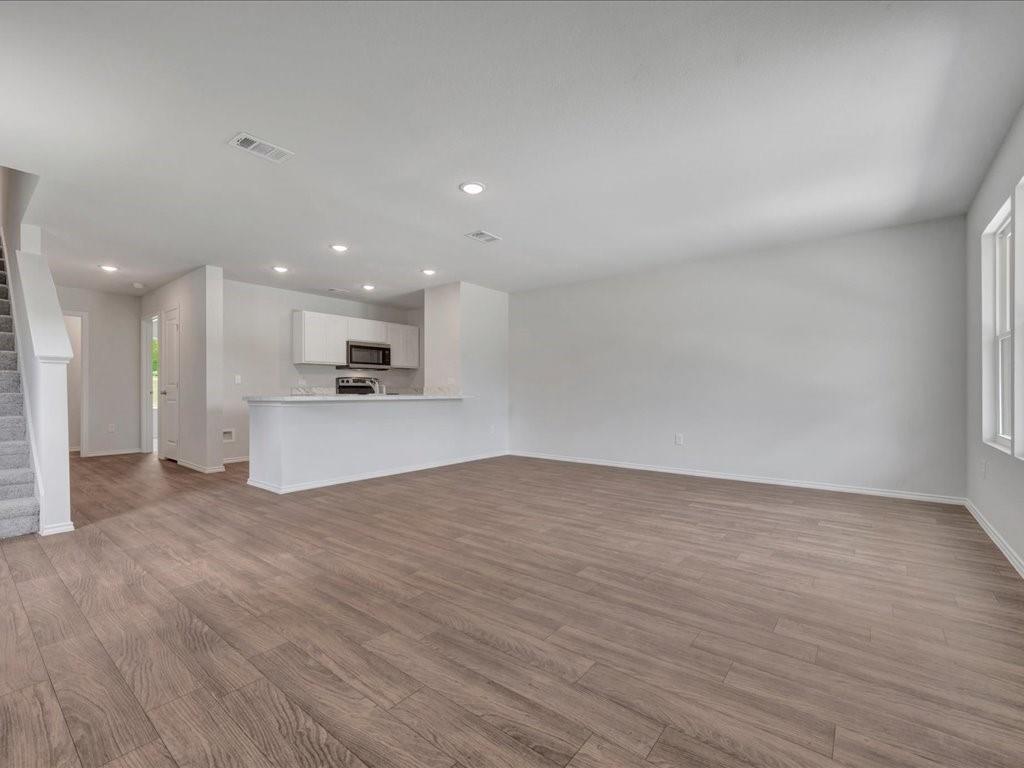 255 Dana Drive Property Photo 3