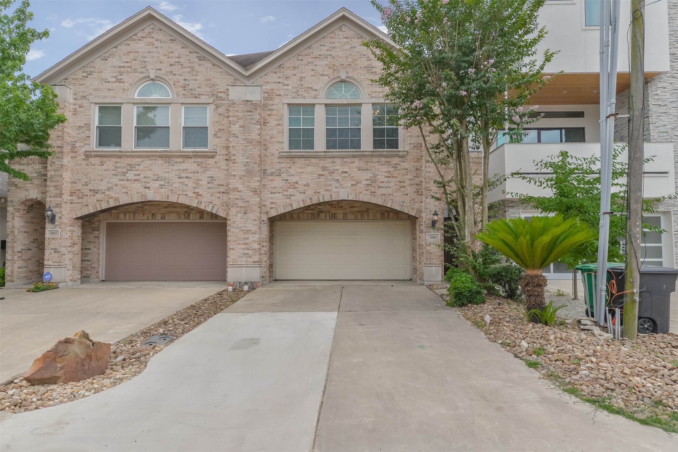 5413 Rose Street Property Photo 1