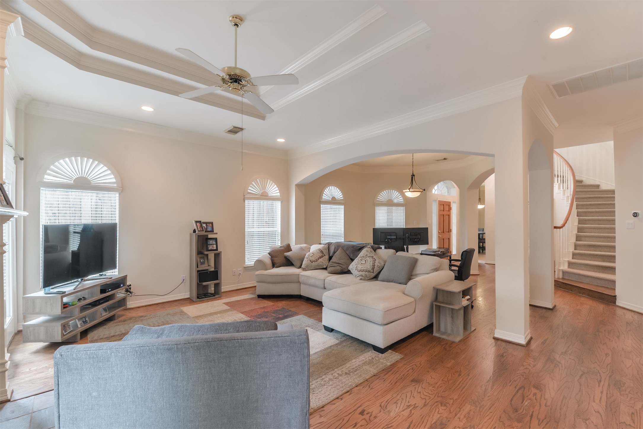 5413 Rose Street Property Photo 3