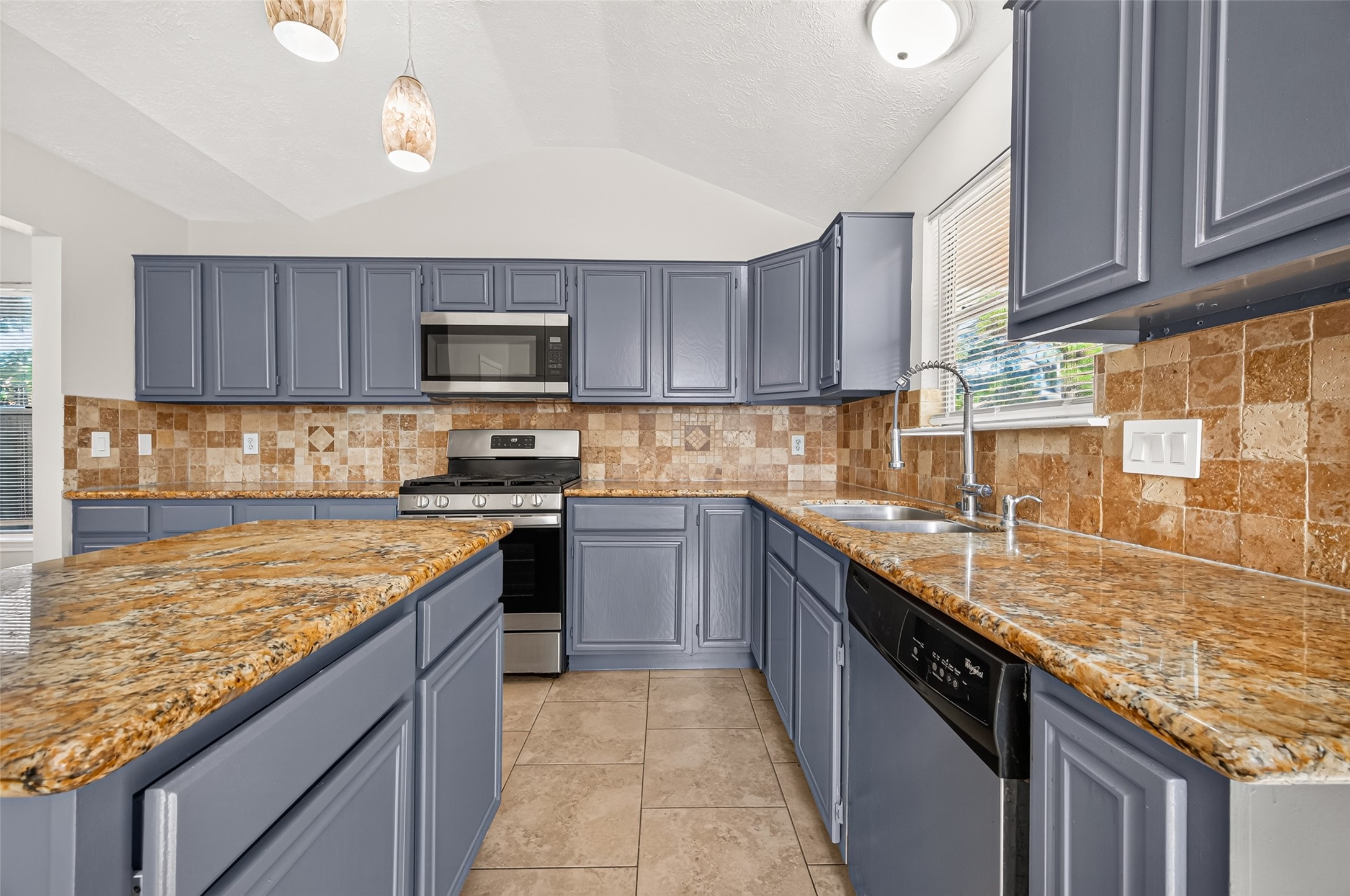 17626 Coventry Squire Drive Property Photo 17