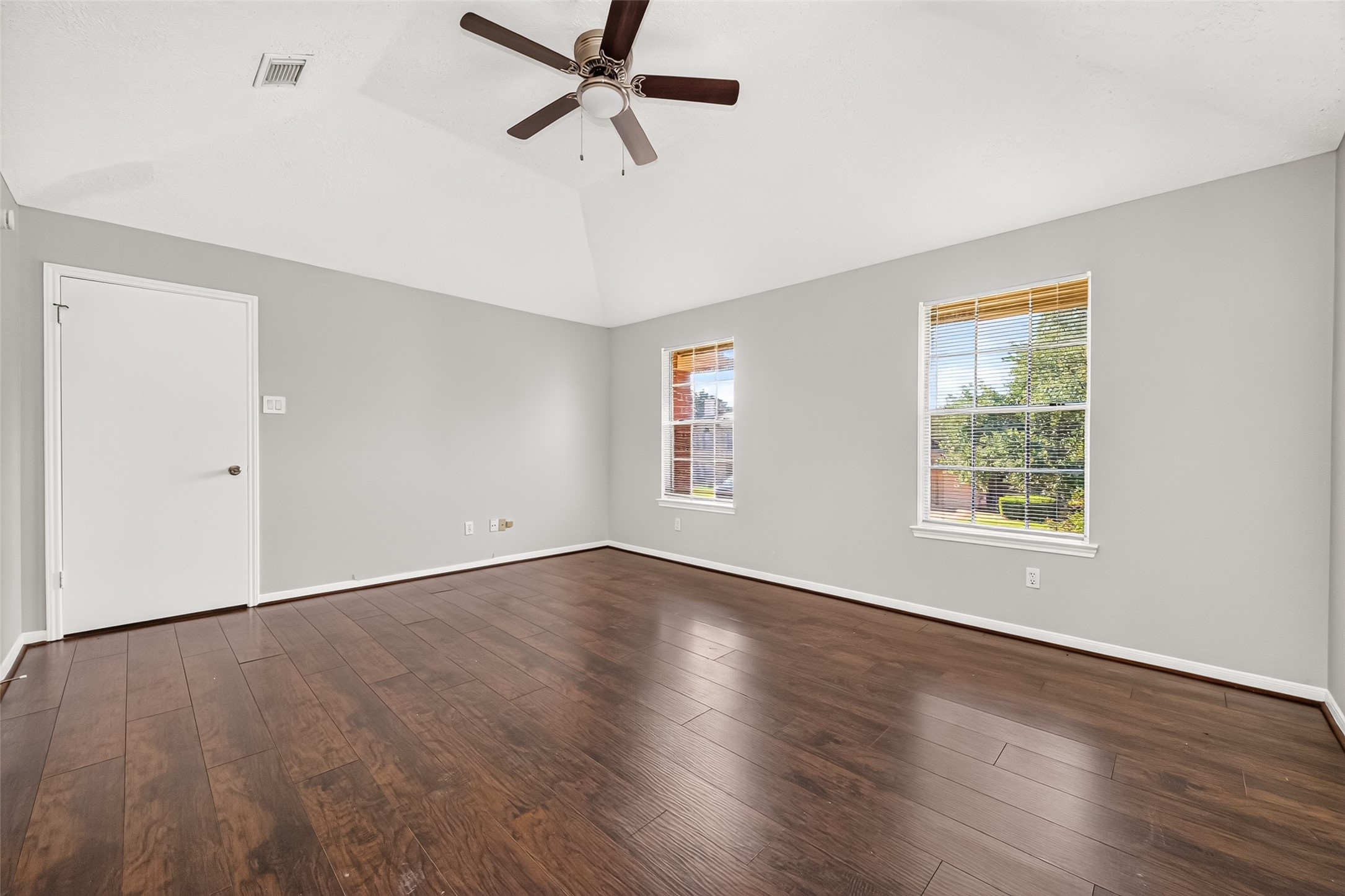 17626 Coventry Squire Drive Property Photo 20