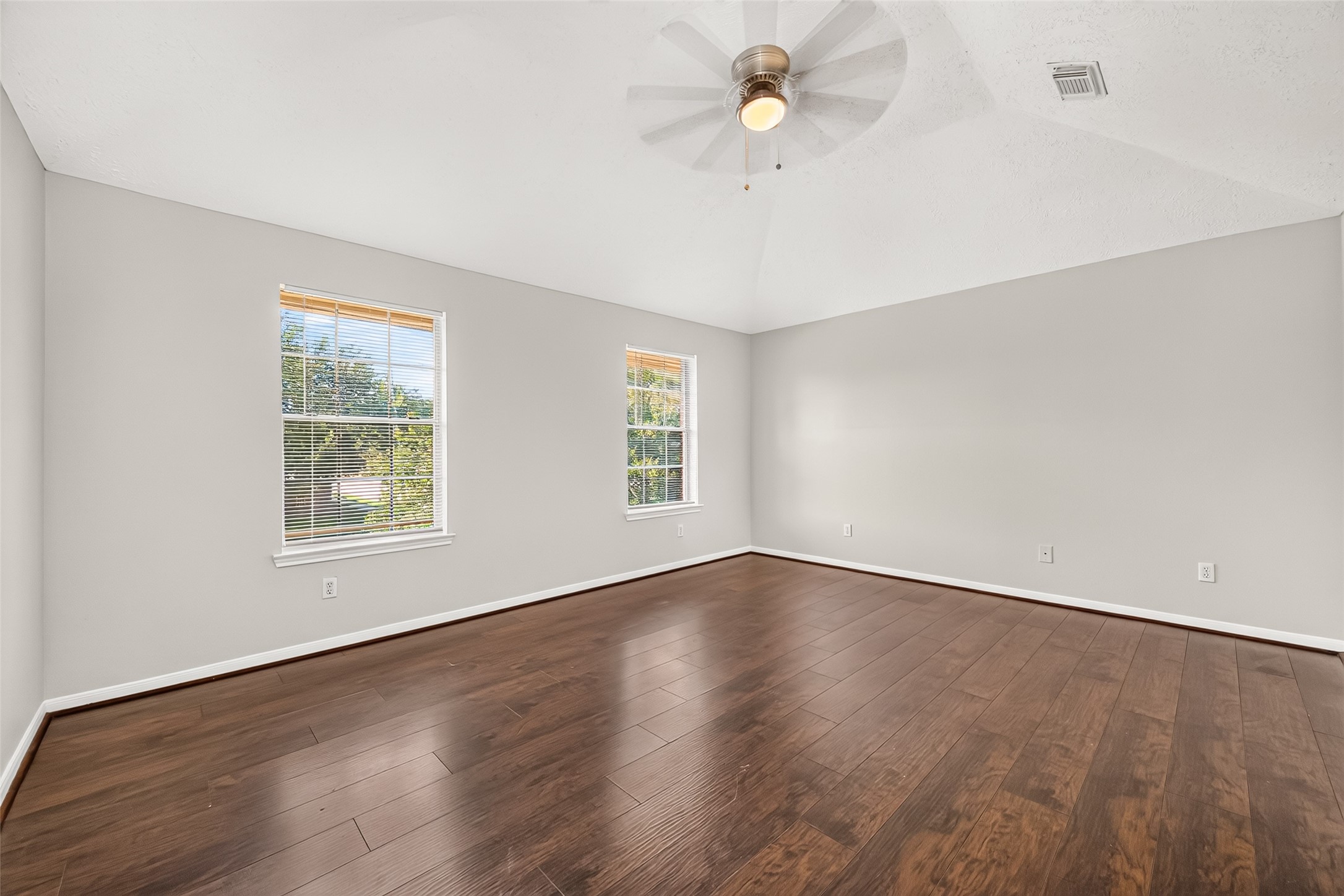 17626 Coventry Squire Drive Property Photo 21