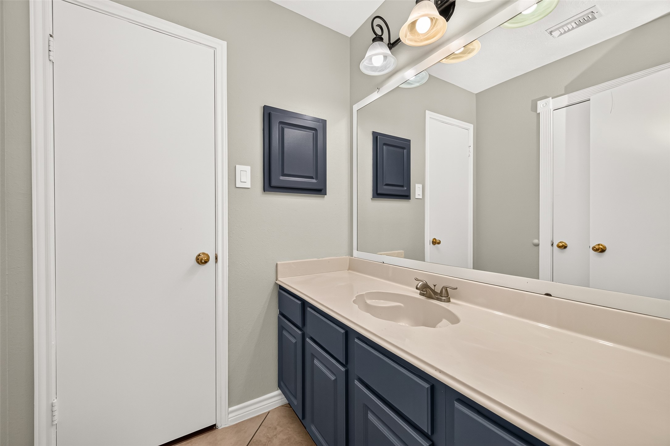 17626 Coventry Squire Drive Property Photo 31