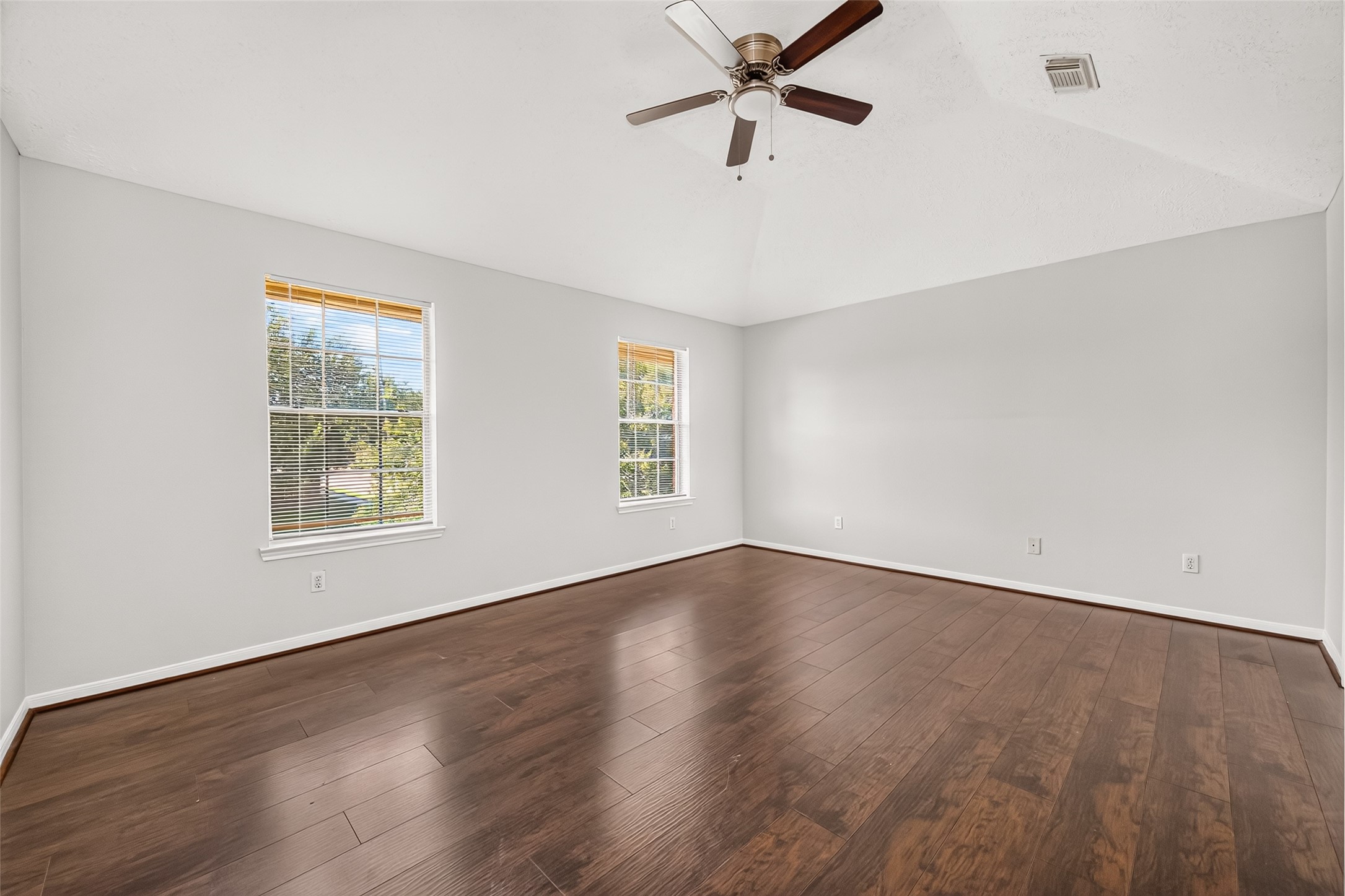 17626 Coventry Squire Drive Property Photo 34
