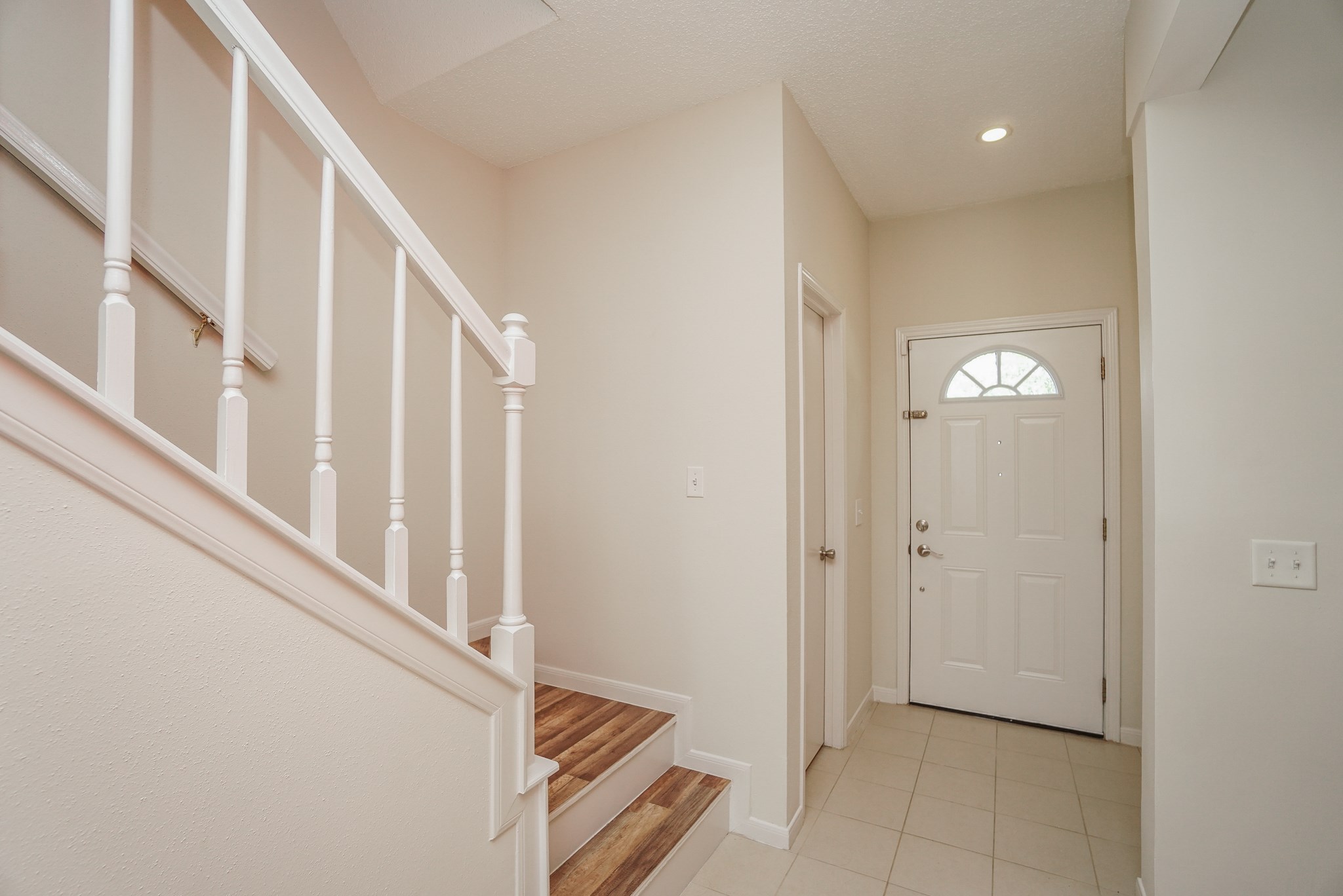 2910 Grants Lake Boulevard 1505 Property Photo 4