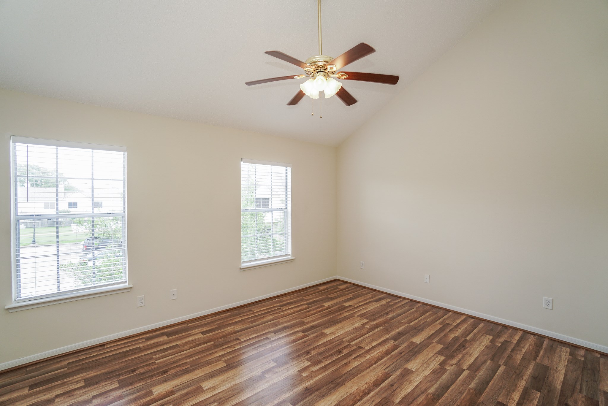 2910 Grants Lake Boulevard 1505 Property Photo 27