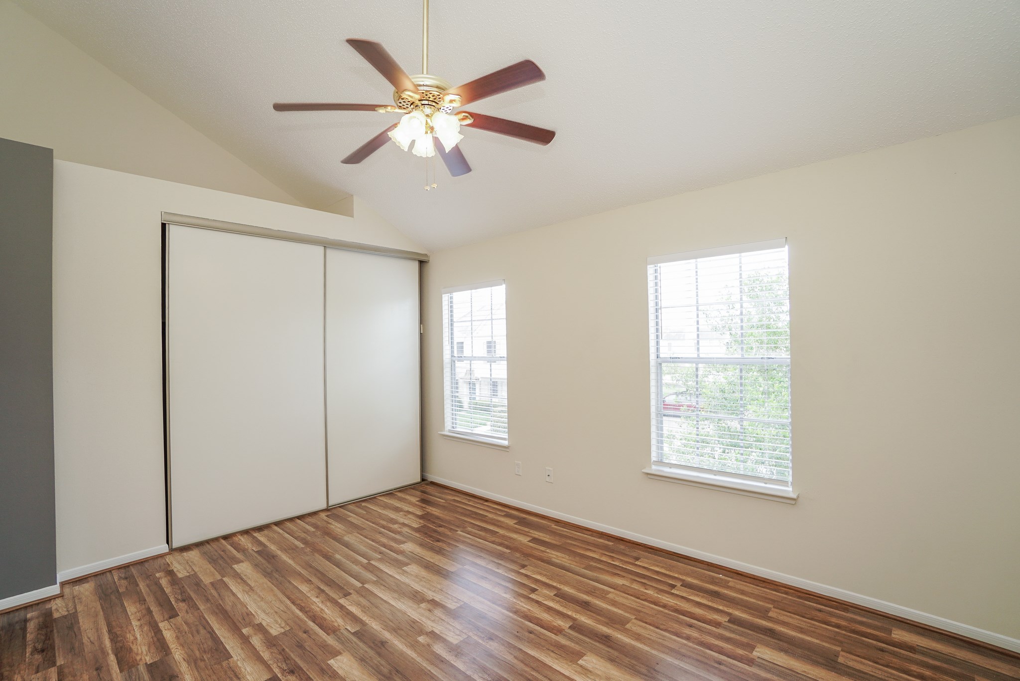 2910 Grants Lake Boulevard 1505 Property Photo 28