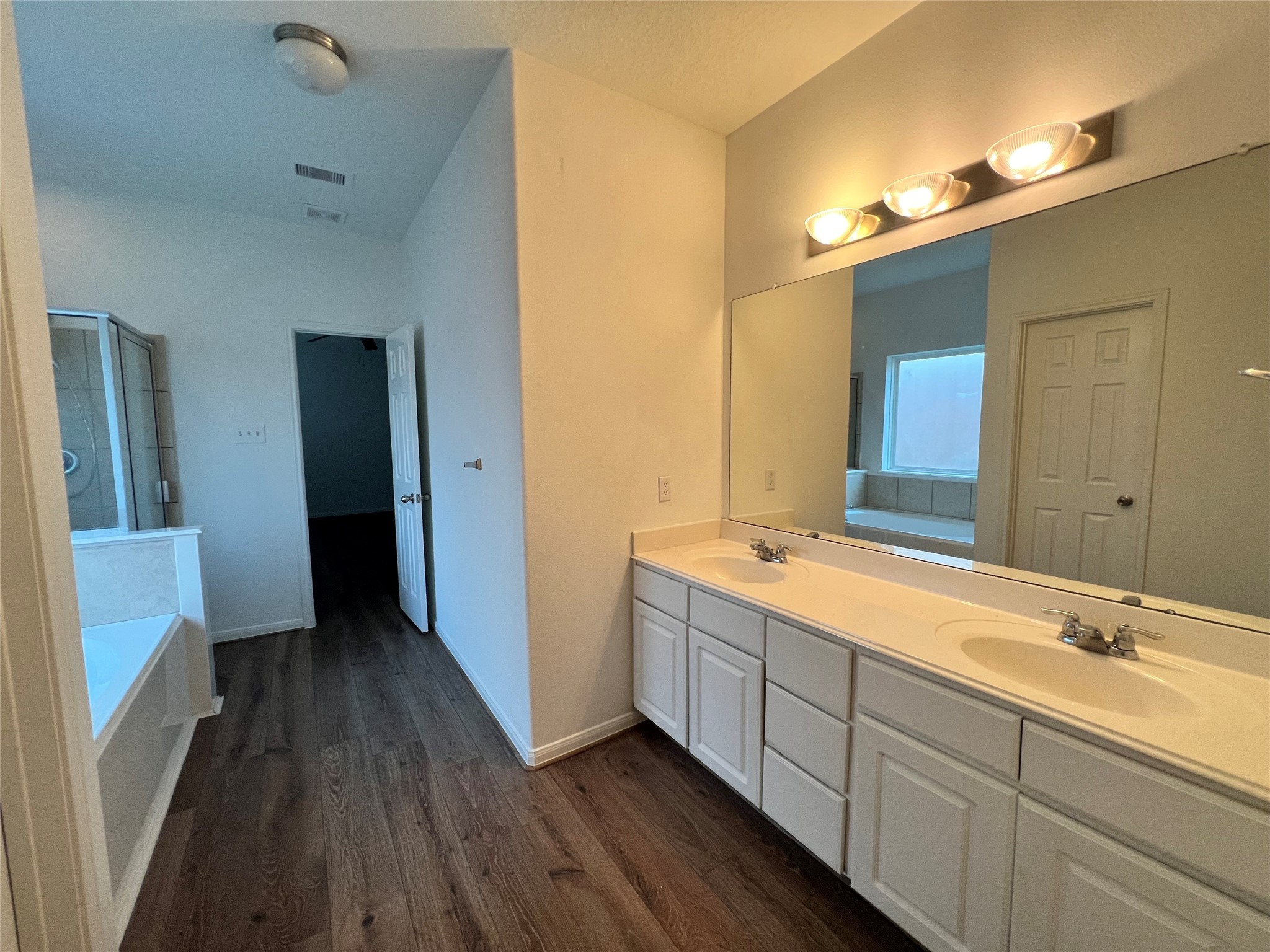 5119 Forest Terrace Drive Property Photo 28